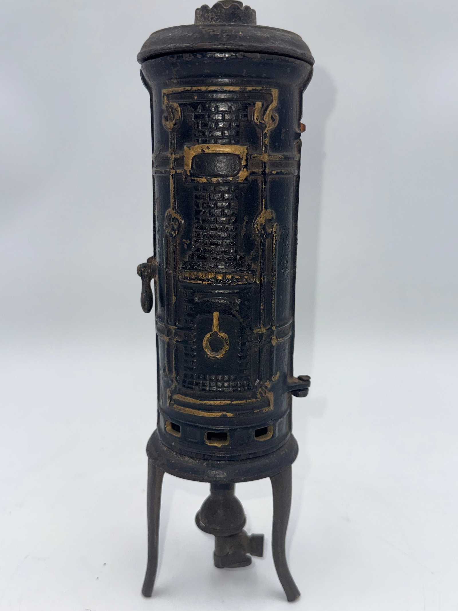 Antique salesman sample gas water heater (1 of 10)