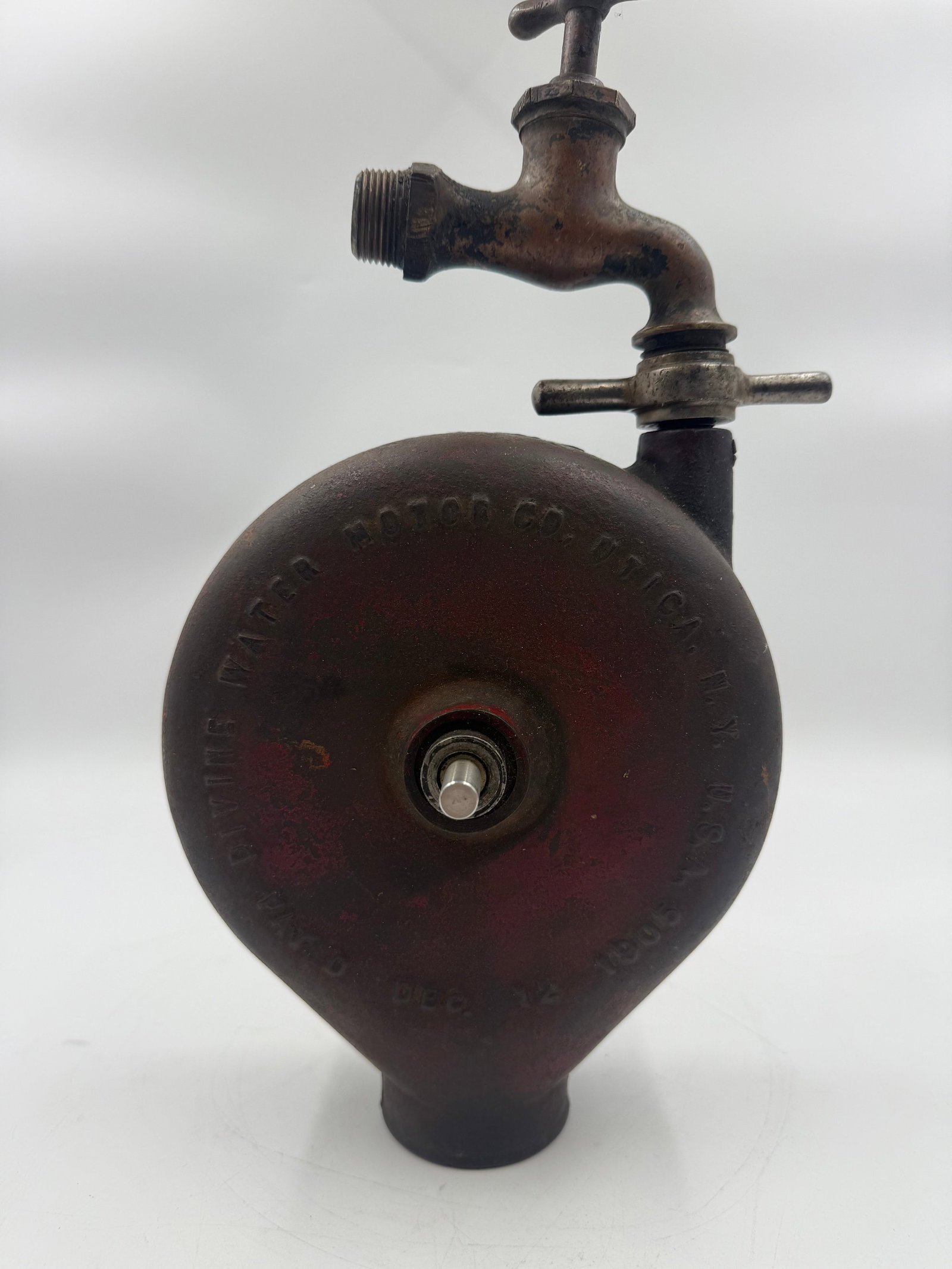 Divine's Red Devil Water Motor from the early 1900s (1 of 10)