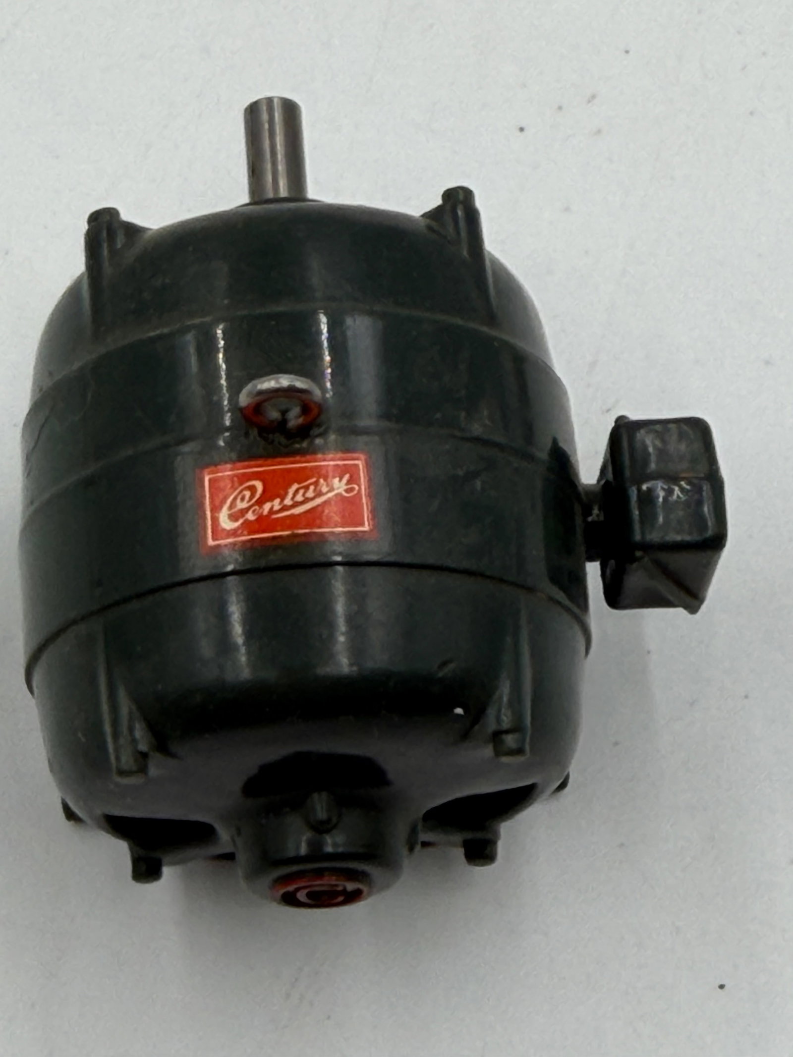 Vintage Century Electric Motor Display Model (1 of 5)