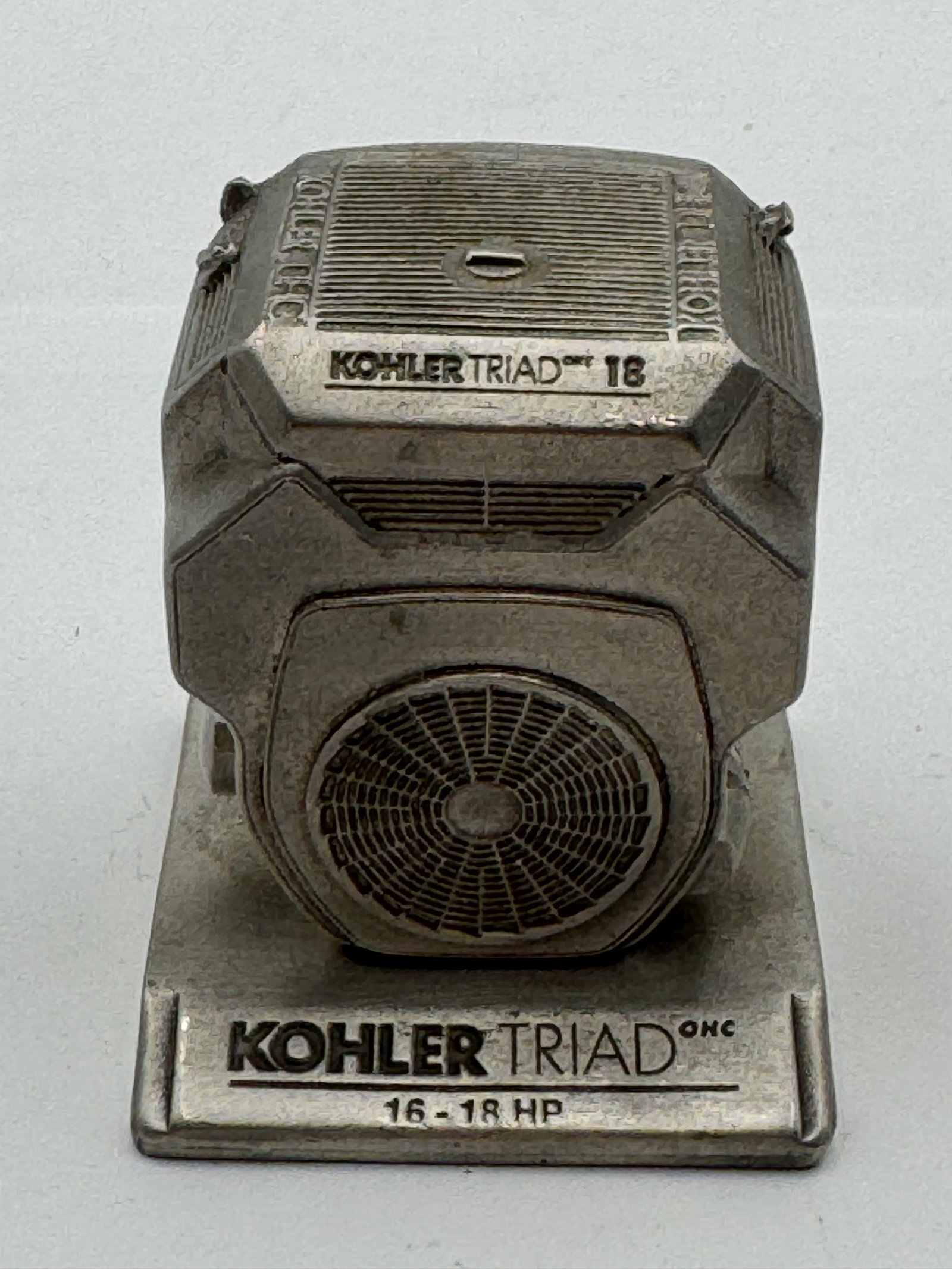 Vintage KOHLER TRIAD OHC Engine Dealer Promo Display Paperweight 16-18 HP (1 of 10)