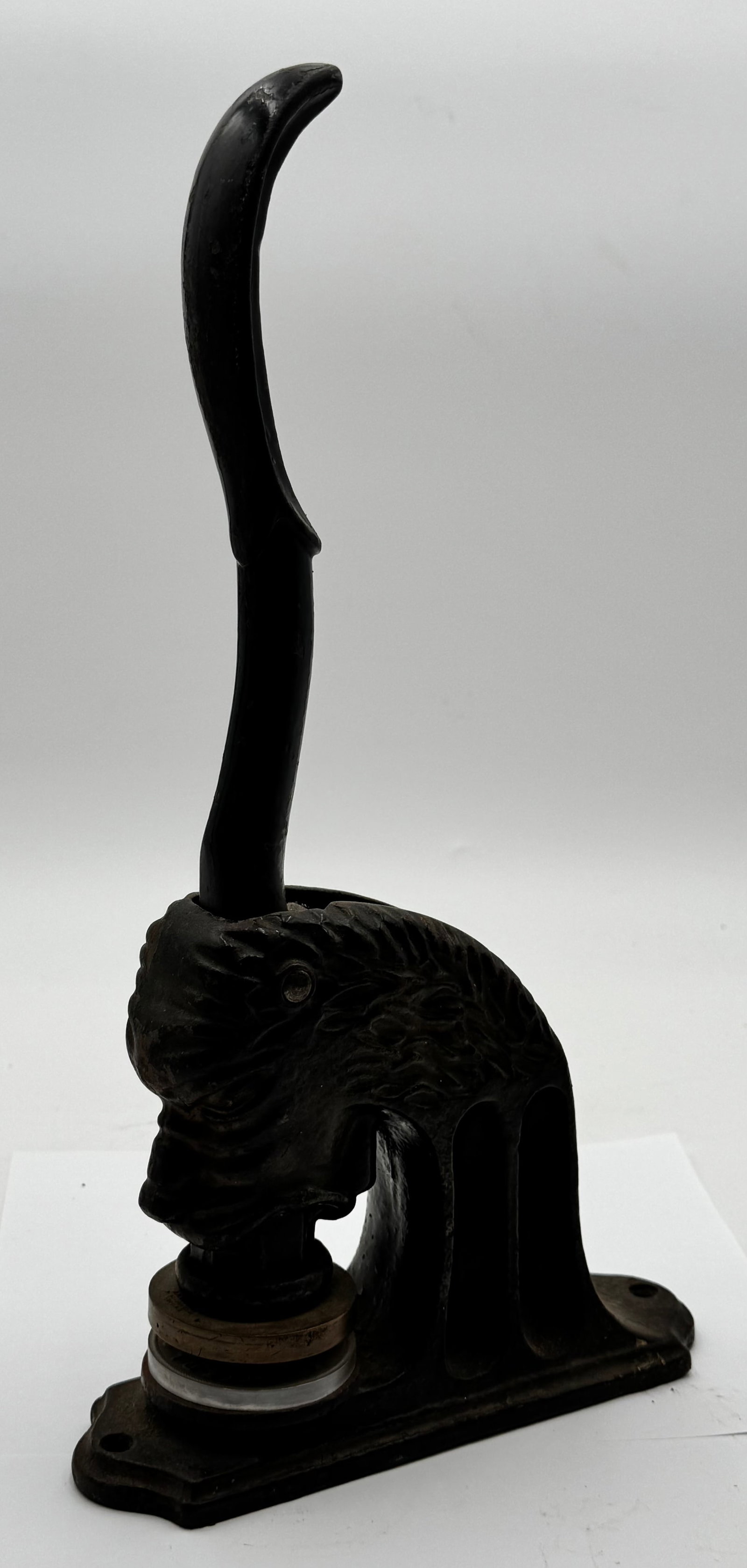 Antique Cast Iron Eagle Griffin Seal Press Embosser Heavy Desk Stamp: Rare antique cast iron seal press or embosser featuring an ornate eagle/griffin figural frame with long curved operating handle. Extremely heavy construction with beautiful Victorian-era industrial st