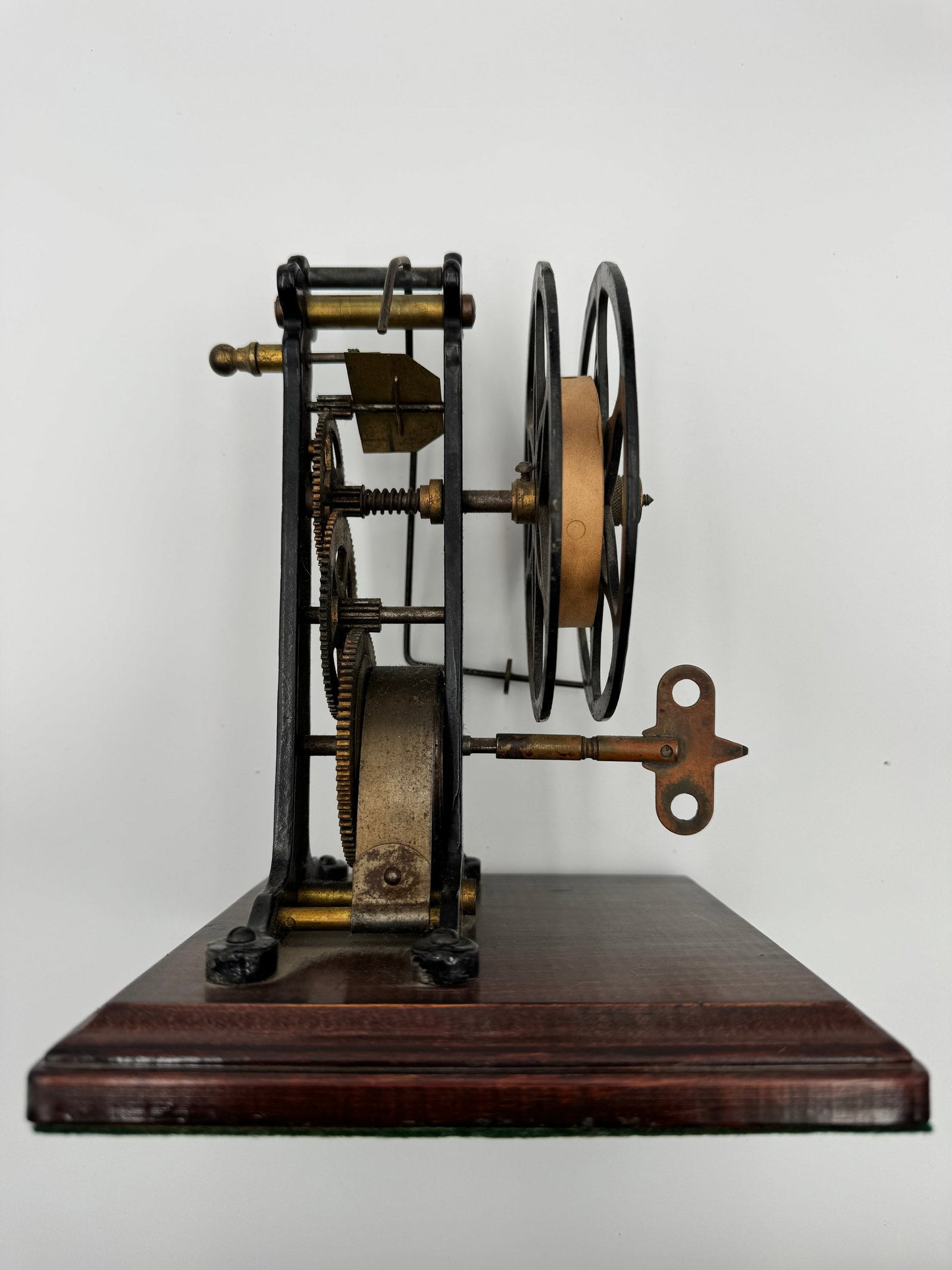 Antique Clockwork Scientific Demonstration Machine - 5