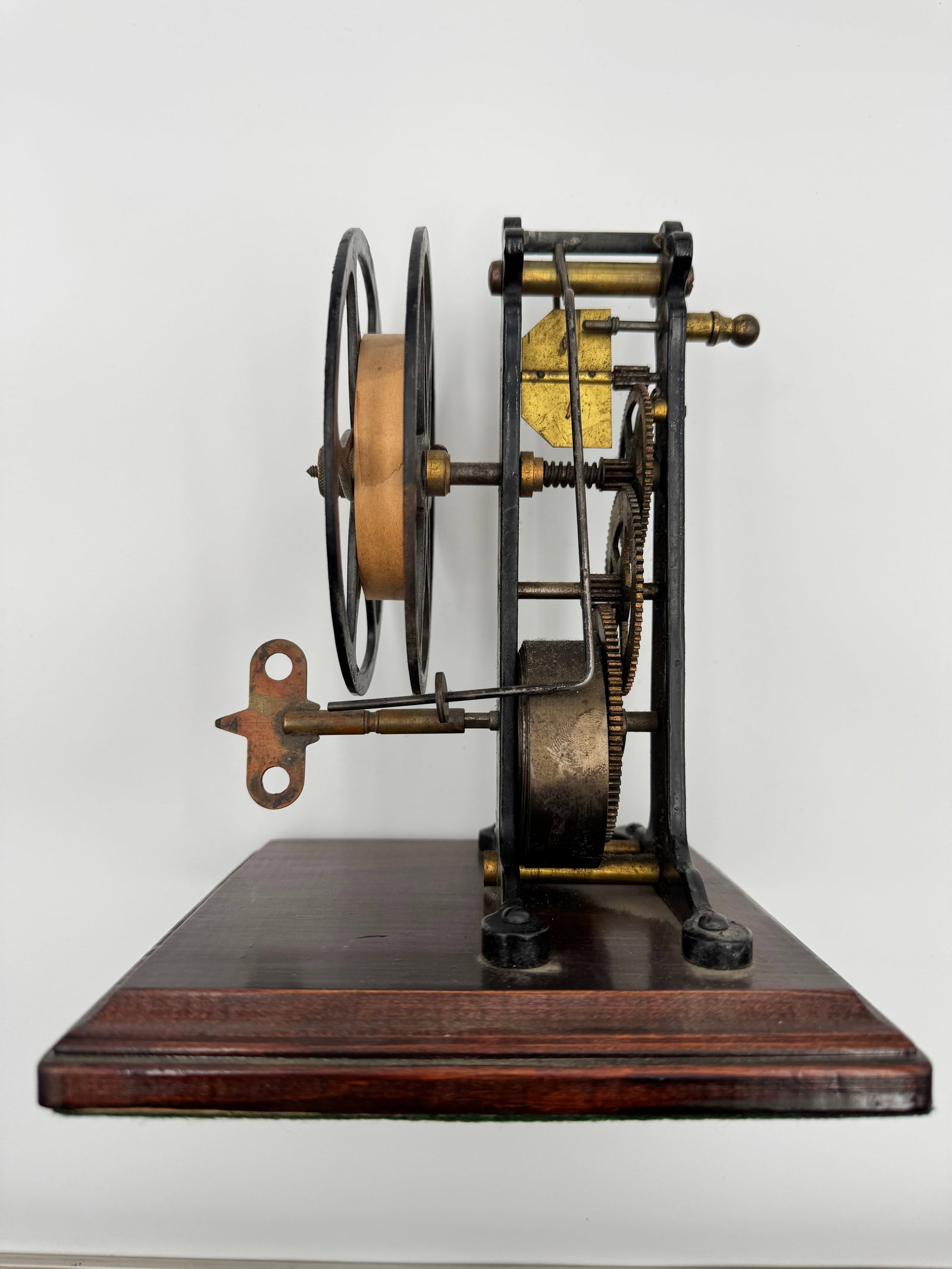 Antique Clockwork Scientific Demonstration Machine - 8