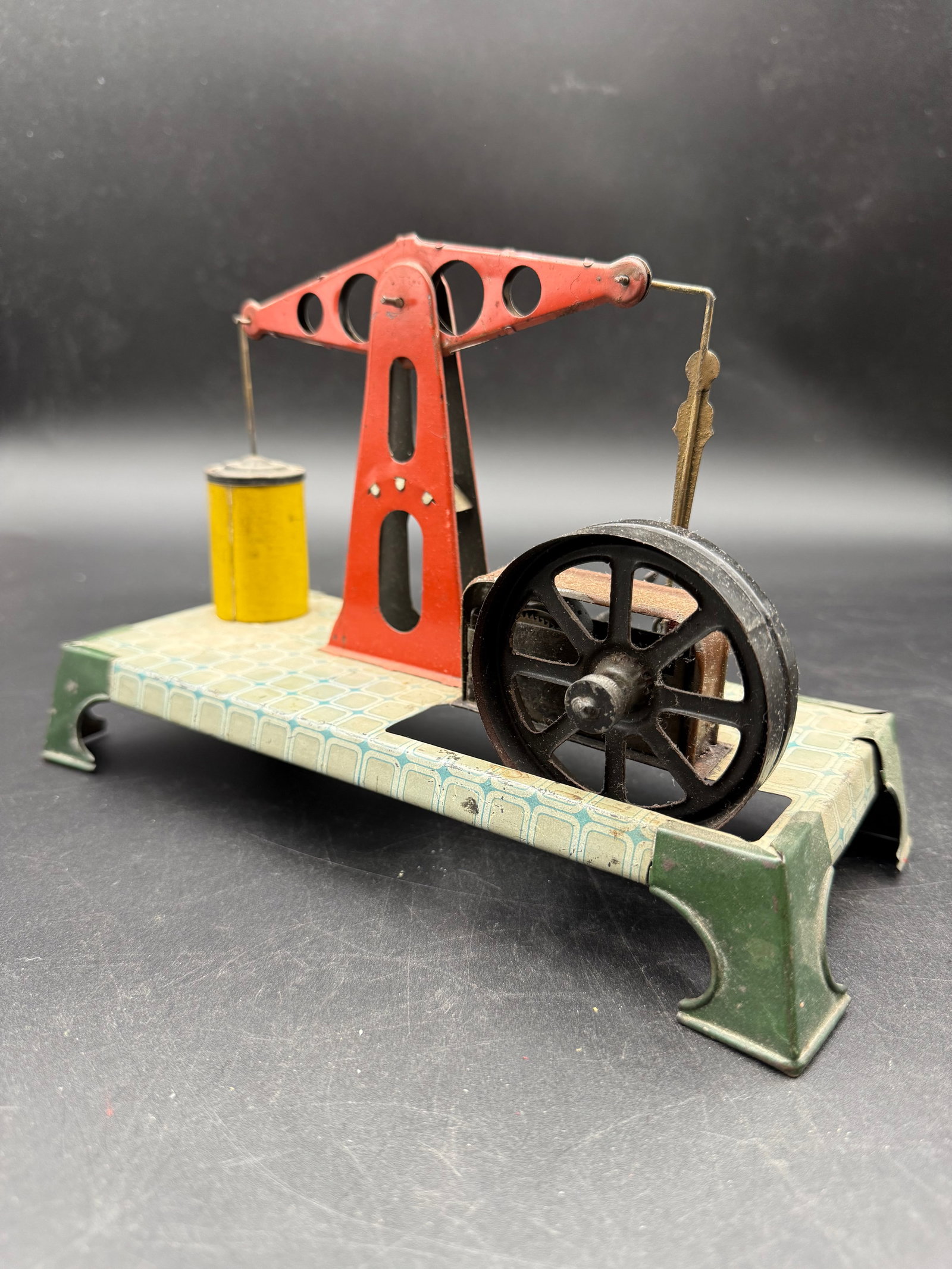 TOY MODEL STEAM ENGINE - 2