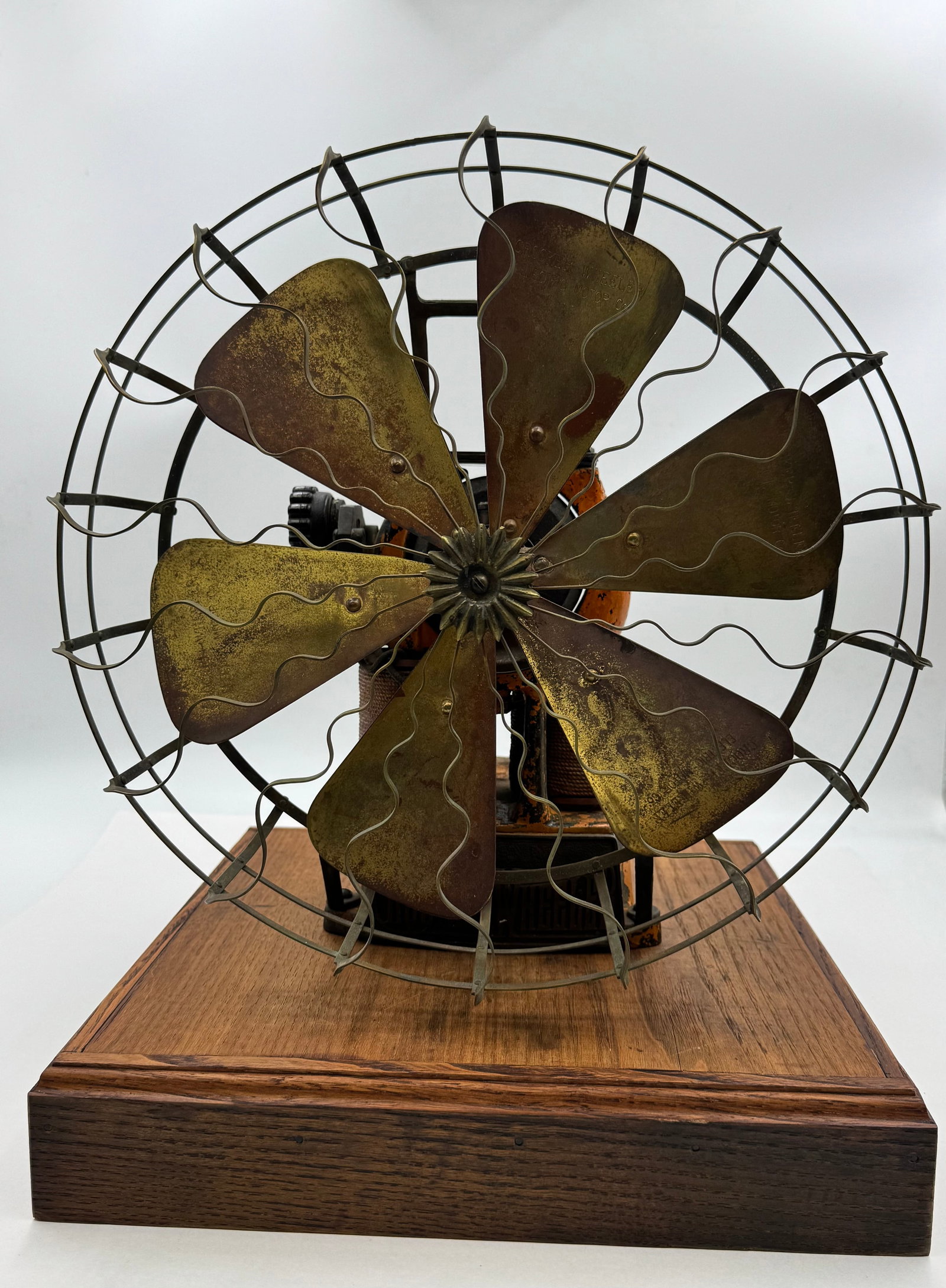 Circa 1899 Crocker Wheeler Ribbon Guard 12” bipolar fan (1 of 16)