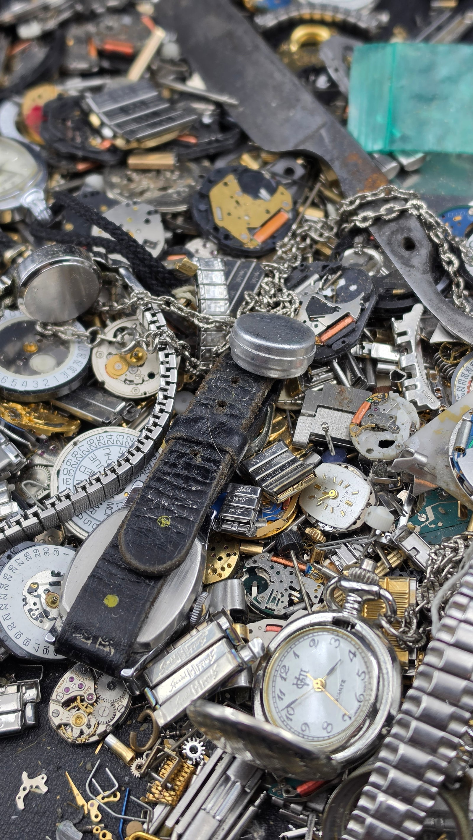 Huge Watchmaker Parts Lot Movements Dials Hands Cases Bands Quartz Mechanical Repair Scrap NOS (1 of 8)