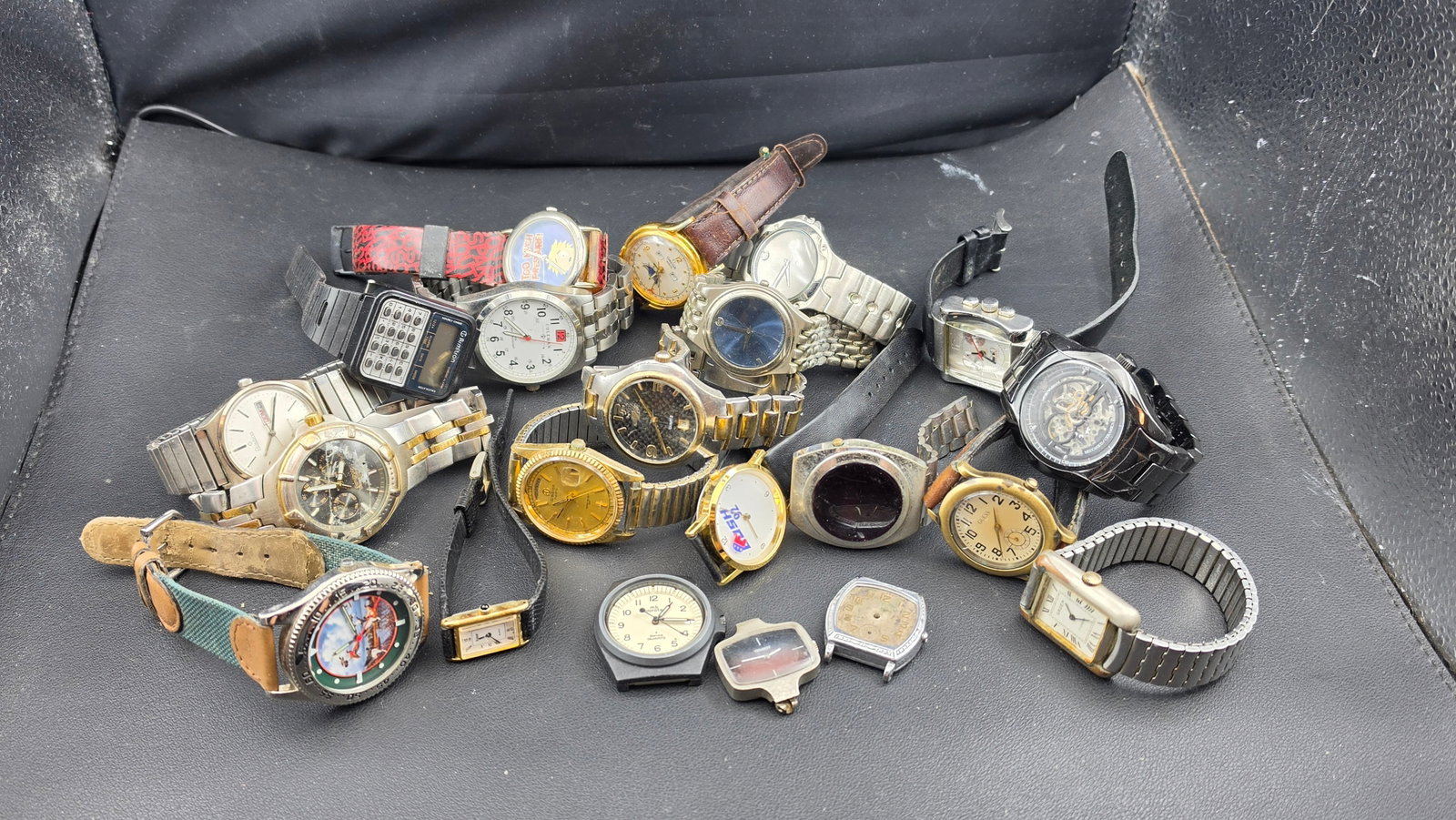 Vintage & Modern Mixed Watch Lot 20+ Pieces — Emporio Armani, Tissot, Gruen, Armitron & More c.: This is a wide-ranging collector's lot spanning novelty, fashion, and brand-name watches from the 1970s through the 2000s, with representation across quartz, mechanical, LCD digital, and automatic mov