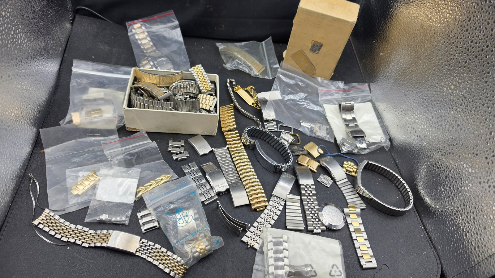 Vintage Watch Bracelet Band Lot Seiko Citizen Flex Links Hardware Mixed 1970s–1990s Parts Repair (1 of 8)