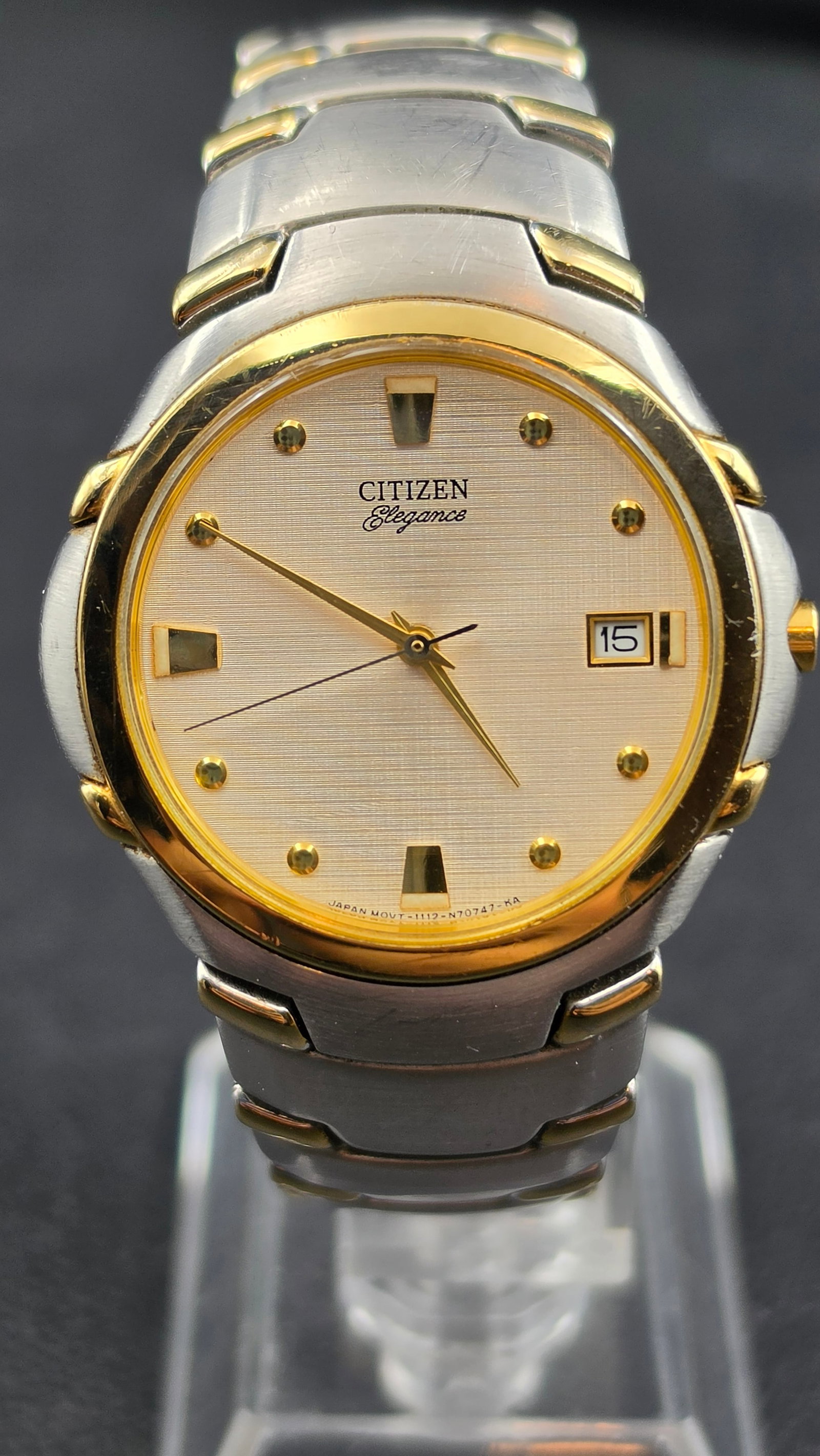 Citizen Elegance Signature Two-Tone Quartz Date Watch Cal. 1112 Ref S66137 c. 1980s: This is a vintage Citizen Elegance Signature quartz dress watch powered by Citizen caliber 1112, reference 1112-S66137, made in Japan and dating to the mid-to-late 1980s based on the GN-0-S75 designat