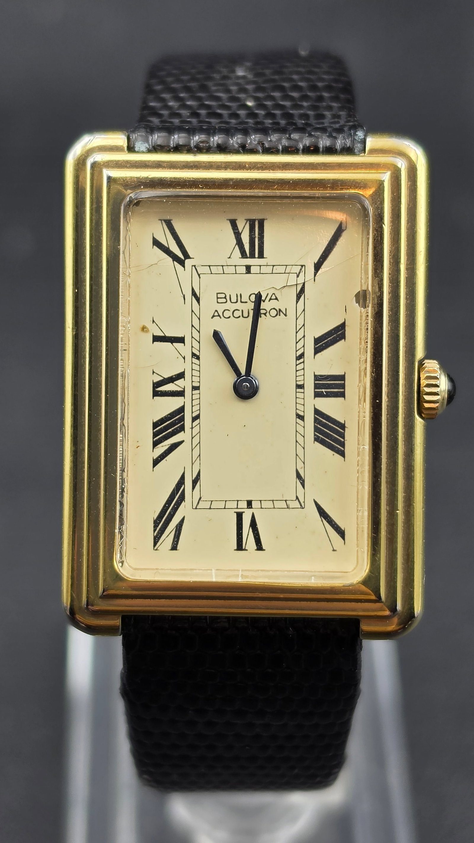 1975 Bulova Accutron Quartz Rectangular Dress Men's Watch Gold Electroplate N5 26mm Runs (1 of 12)