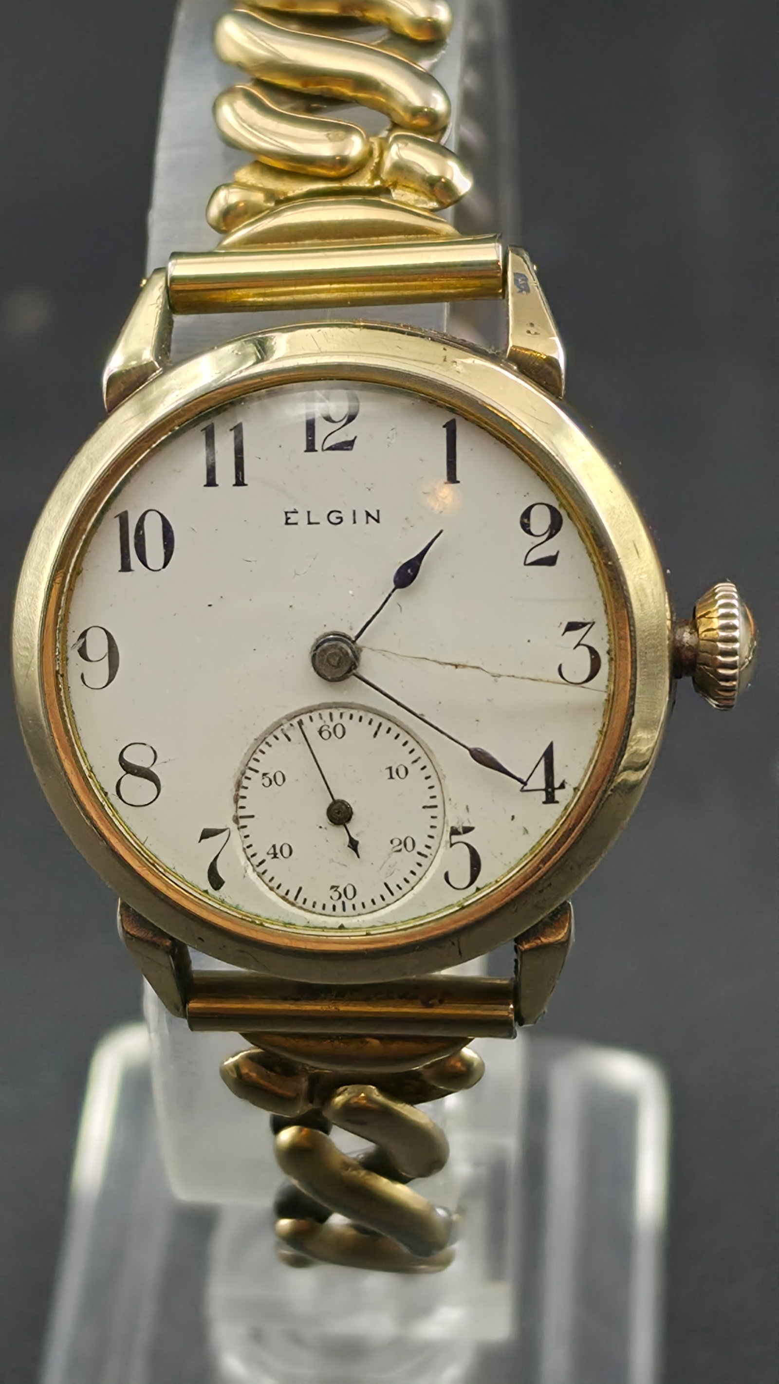 Antique c.1903 Elgin 15 Jewel Safety Pinion Pocket Watch Conversion Wristwatch 31mm Runs: Up for sale is an antique Elgin National Watch Co. manual-wind wristwatch dating to approximately 1903, built on a pocket watch movement that has been cased for wrist wear — a practice that became c