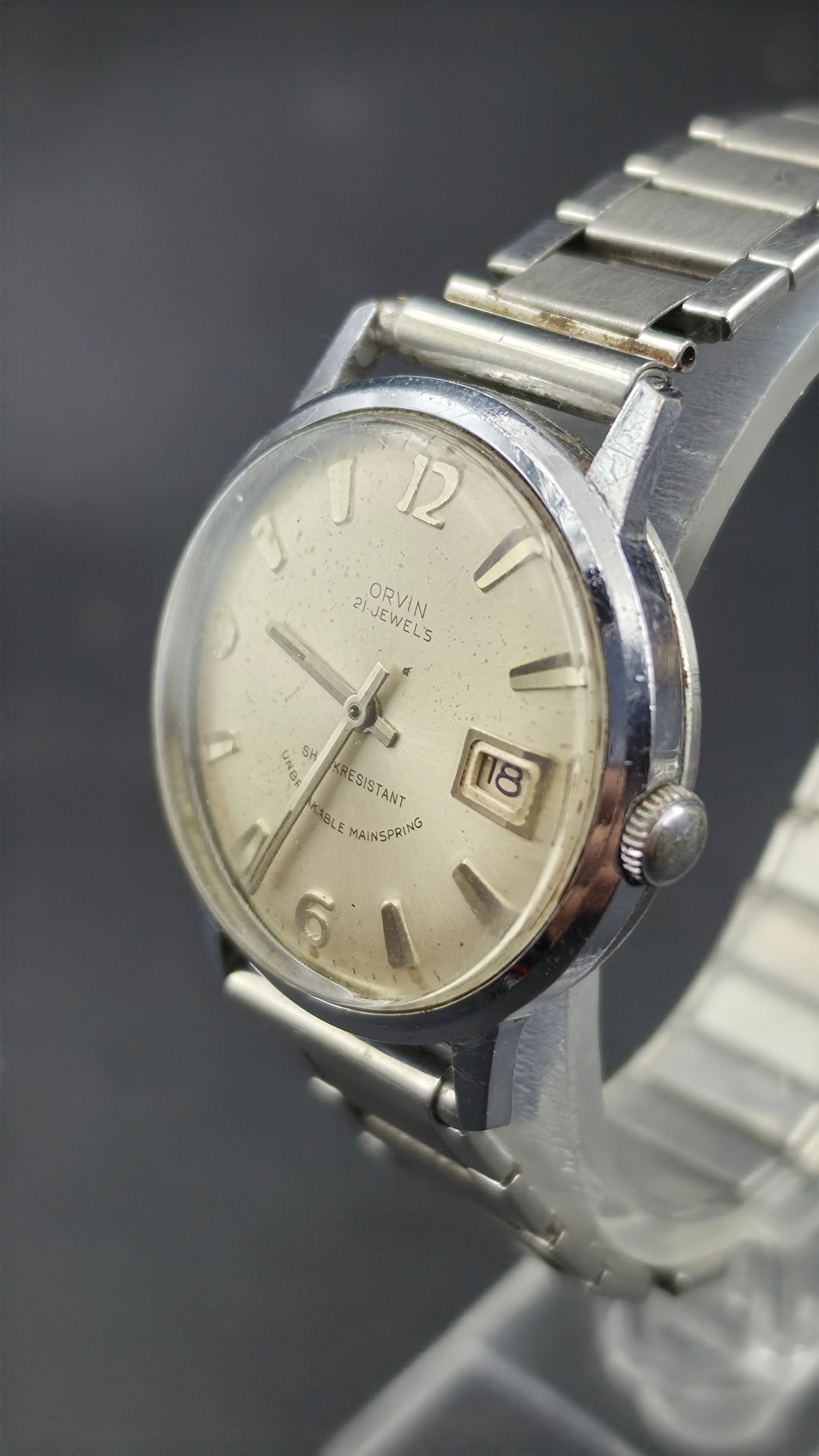 Vintage 1960s Orvin 21 Jewel Swiss Date Watch Unbreakable Mainspring Sears 34mm Runs (1 of 9)