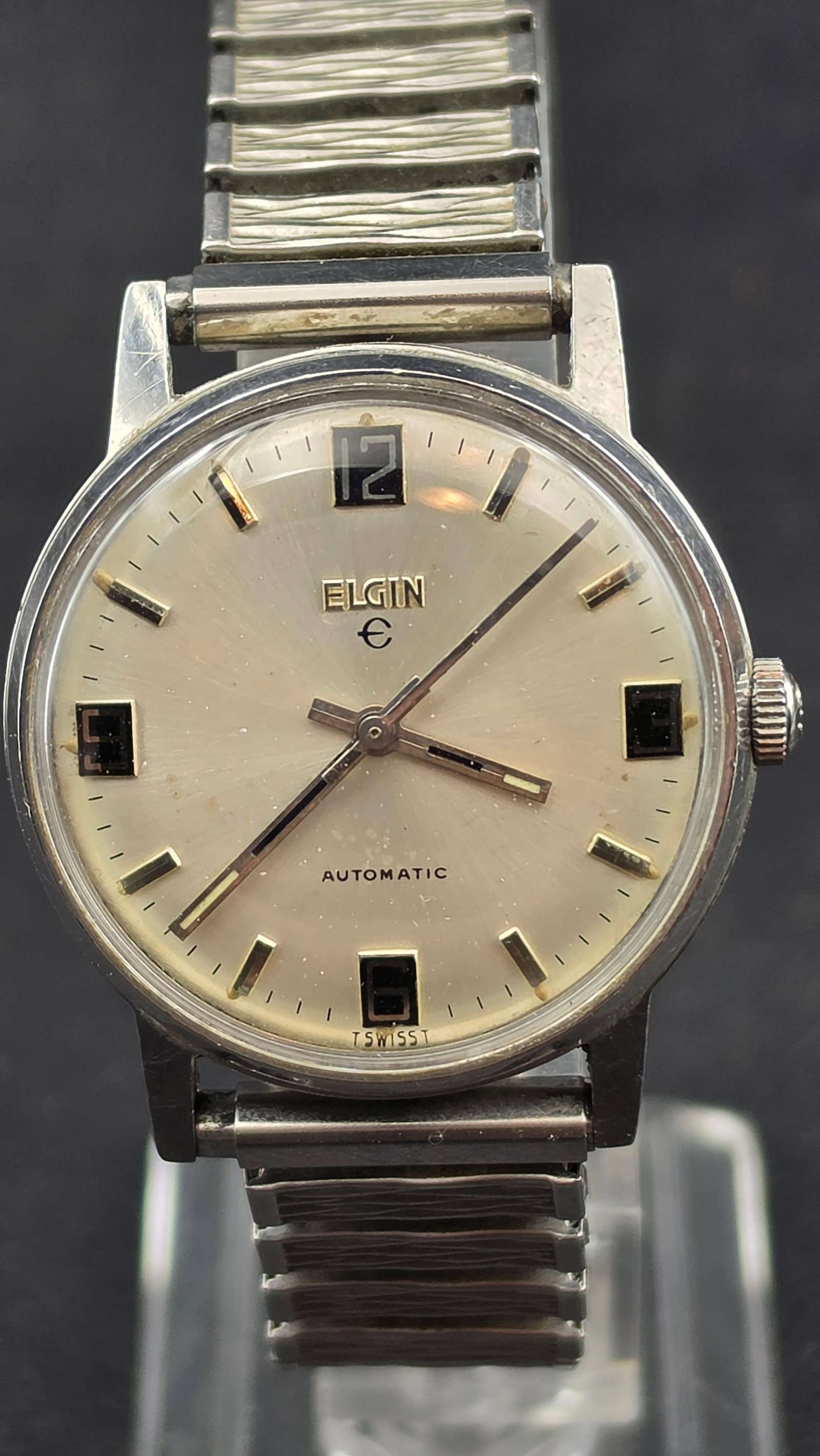 1960s Elgin Swiss Automatic 17 Jewel Men's Watch Cal 836 Stainless Steel 33mm: This is a vintage late 1960s Elgin Swiss automatic wristwatch powered by the Elgin caliber 836, a 17-jewel unadjusted self-winding movement based on the AS 1700/01 platform and engraved "Elgin / Swiss