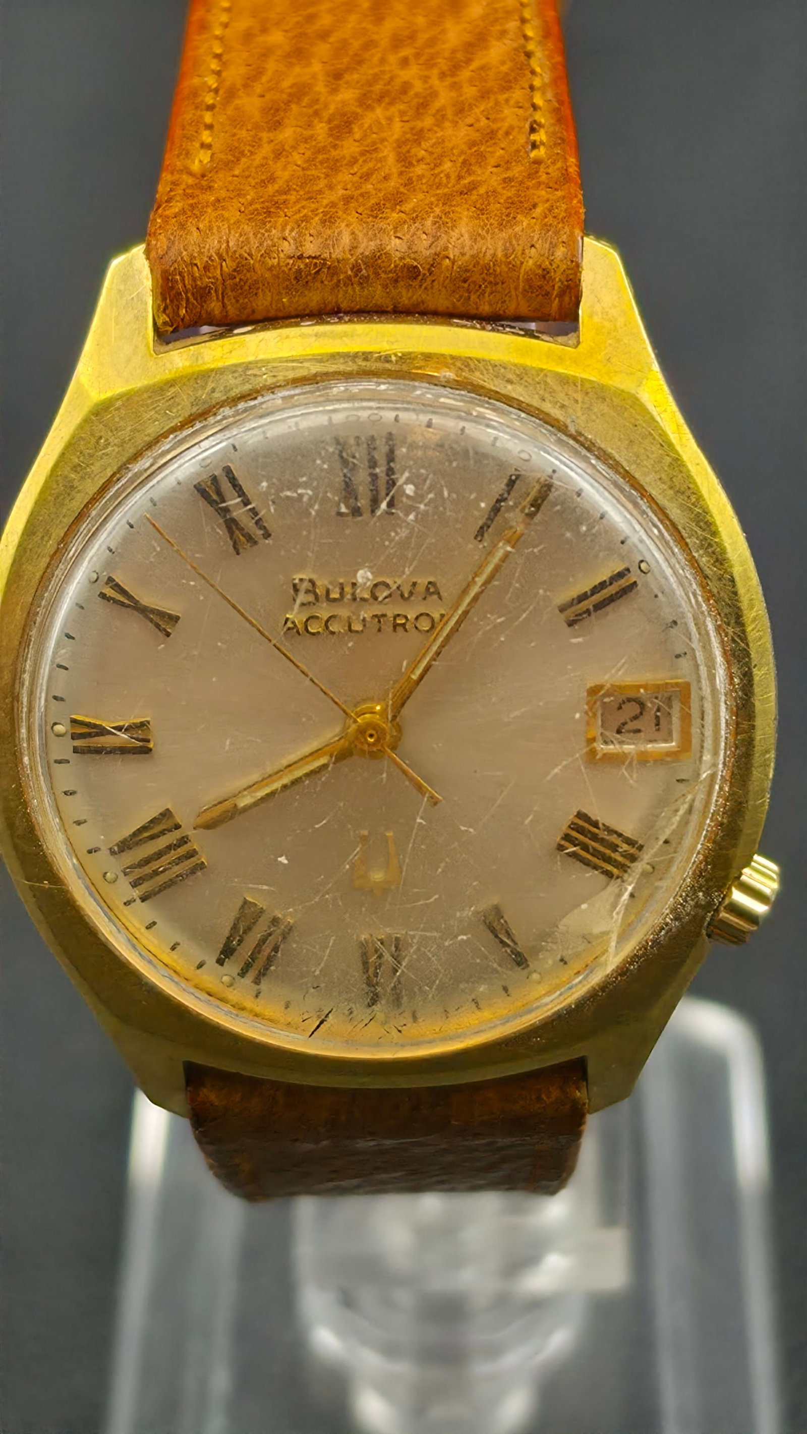 1973 Bulova Accutron Cal. 2181 Tuning Fork 38mm Roman Numeral Date Watch (1 of 10)