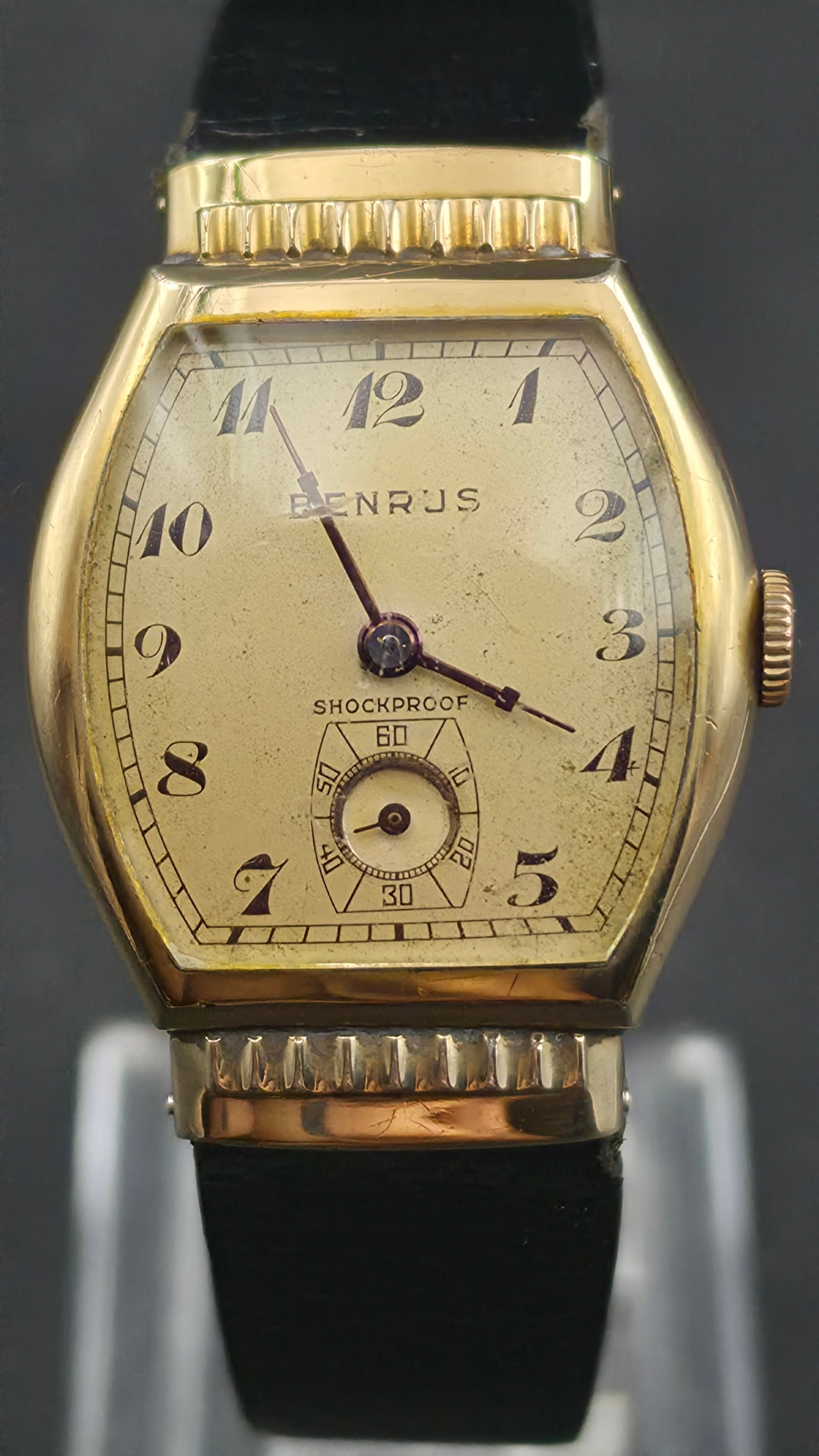1940s Benrus Model BB1 17 Jewel Swiss Shockproof Tonneau Watch 27mm Runs (1 of 8)