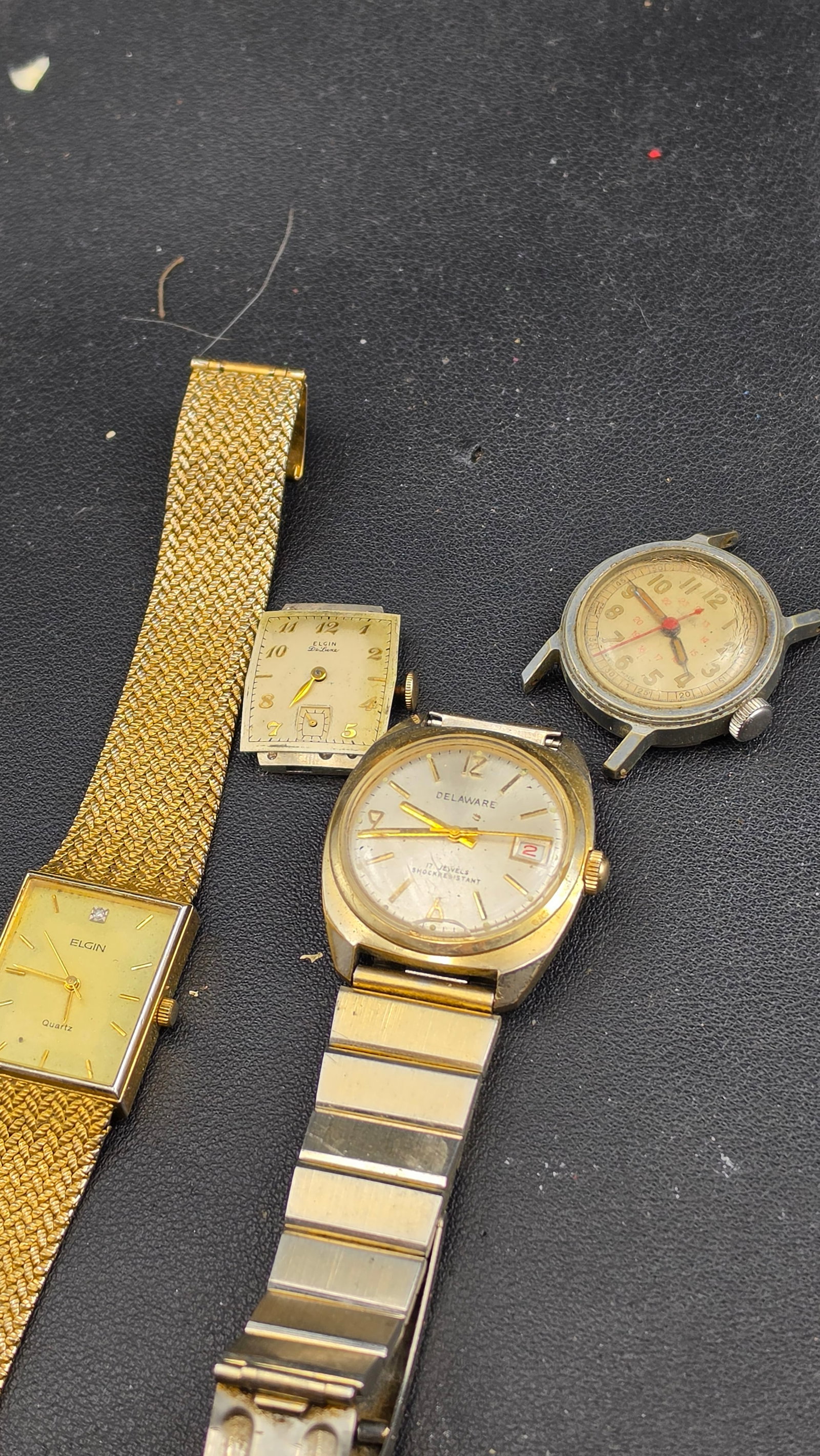Vintage Watch Lot 4pc Elgin De Luxe Elgin Quartz Delaware 17J Lumen Swiss Military Style (1 of 5)