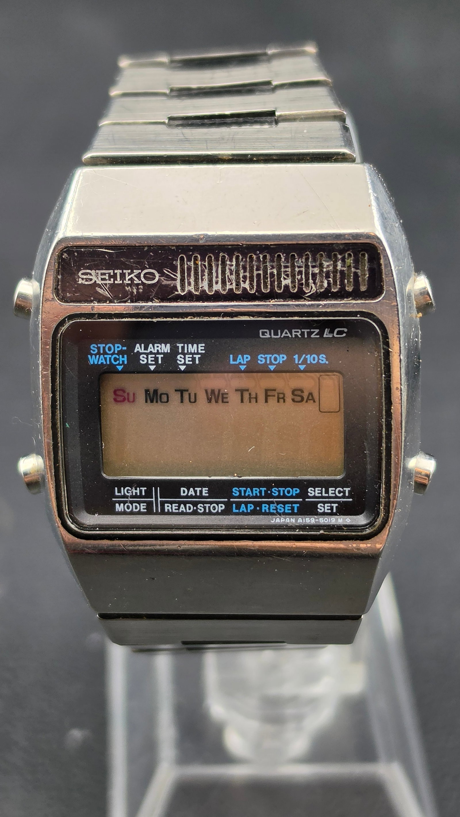Vintage 1978 Seiko Quartz LC A159-5019-G LCD Alarm Chronograph Digital Watch 34mm (1 of 9)