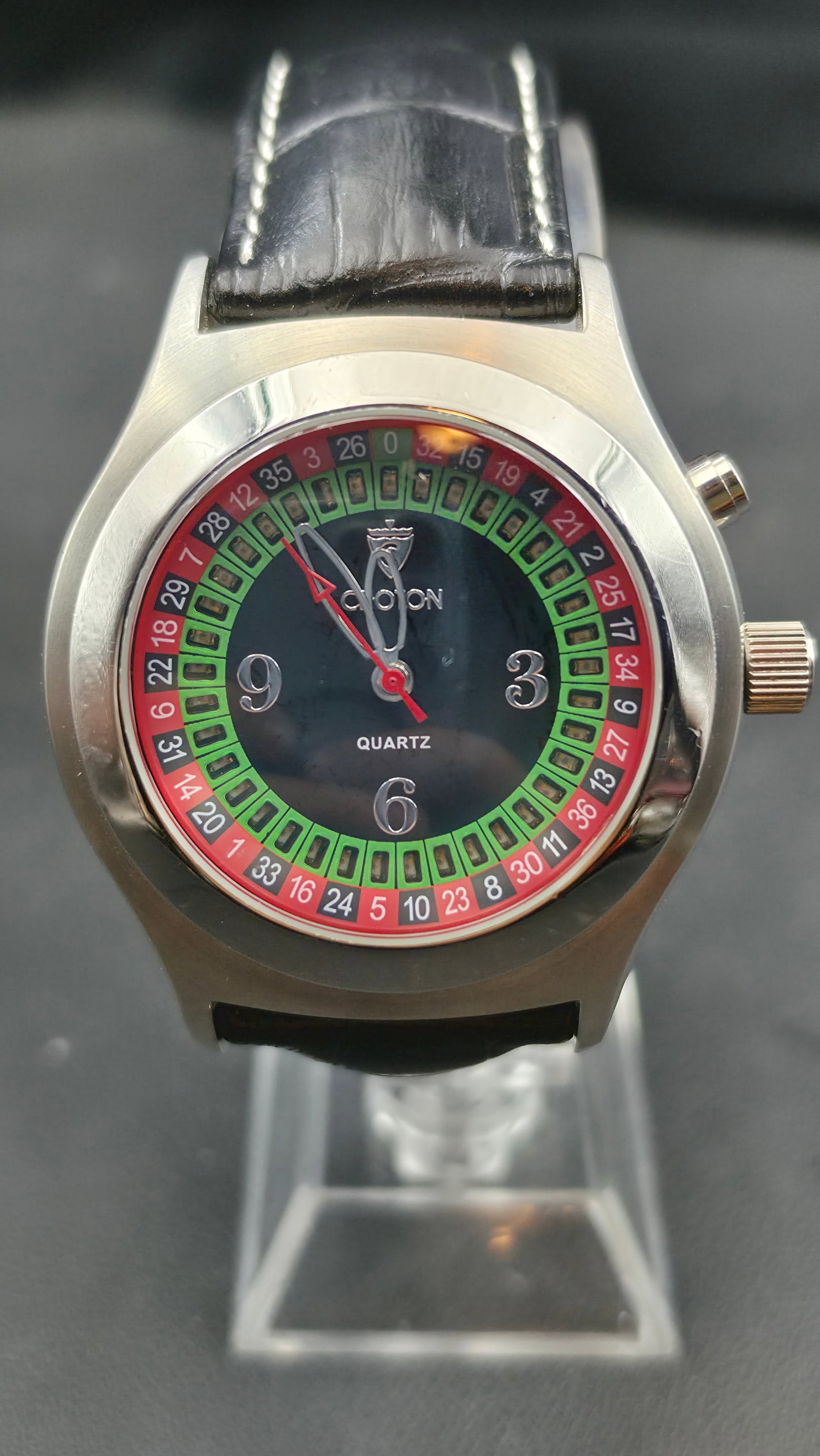 Croton CN307038 Roulette Wheel Dial Japan Quartz Stainless Steel NOS Watch 45mm circa 2000s (1 of 9)