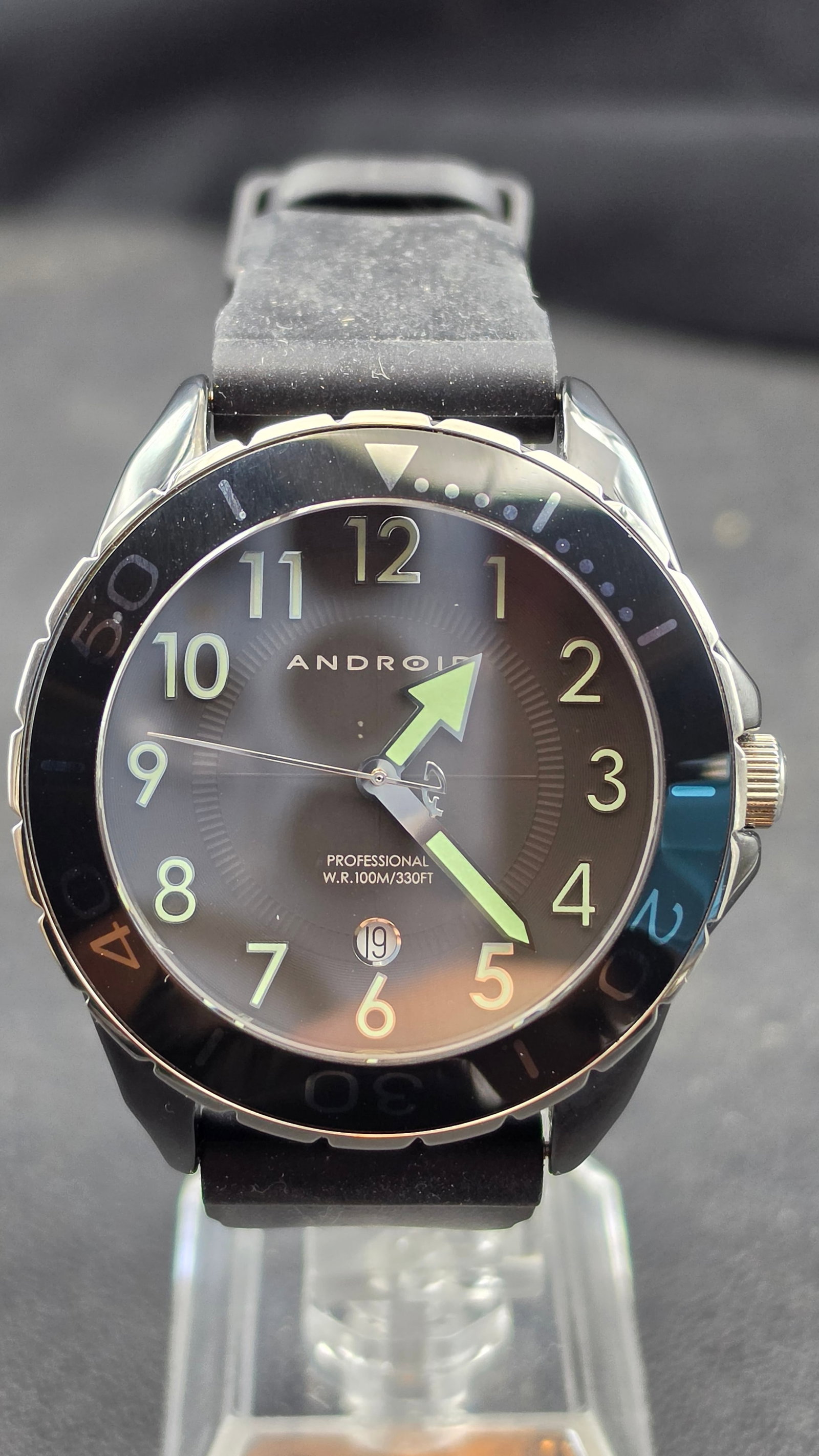 Android USA AD511 NOS 44mm Professional Diver Ceramic Case Sapphire Crystal Men's Watch: Android USA reference AD511, NOS example in excellent unissued condition. The 44.96mm case is constructed of black ceramic — a notable premium specification confirmed on the case back — with a pol
