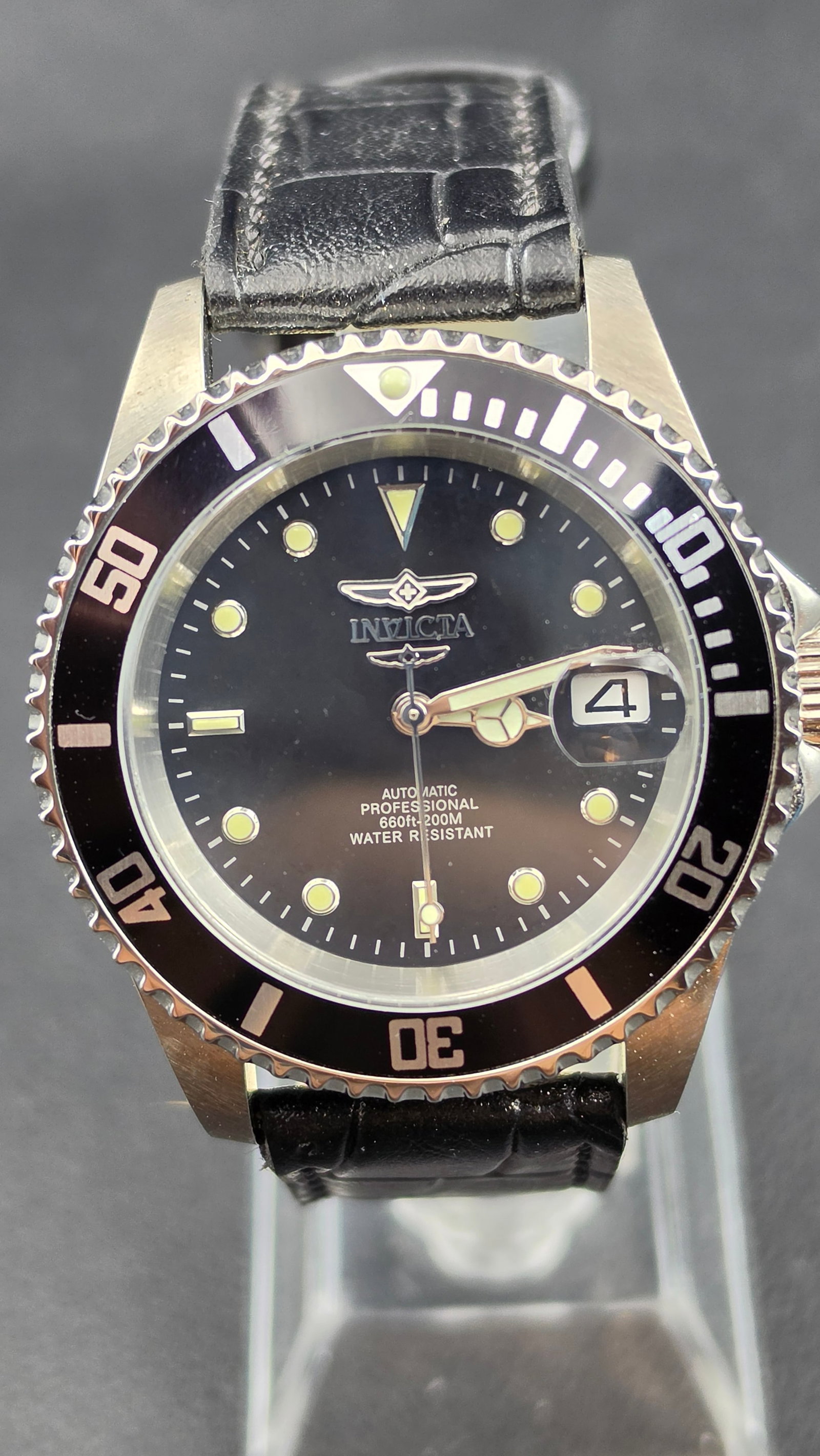 Invicta Pro Diver Ref. 89260B NH35A Automatic 24-Jewel 47mm Black Dial, Exhibition Caseback, Black C: This is the Invicta Pro Diver reference 89260B, powered by the Seiko NH35A — a 24-jewel automatic movement widely regarded as one of the most reliable workhorses in this price segment. The NH35A is 