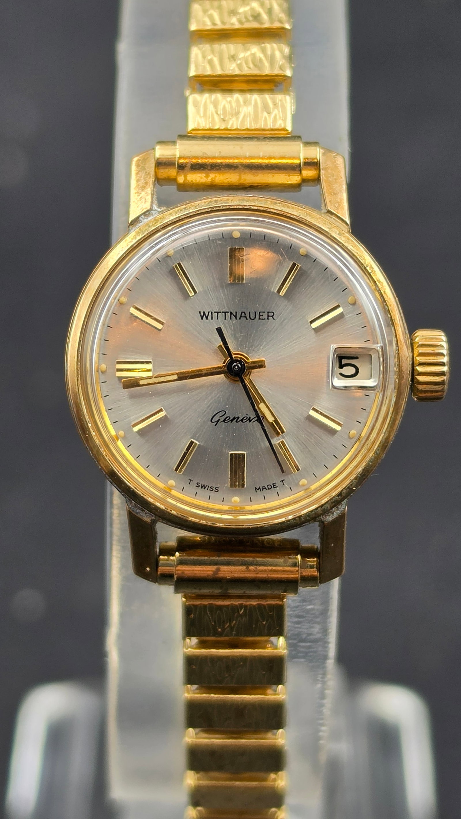 Vintage 1970s Wittnauer Geneve Ladies 17 Jewels Swiss Hand-Wind Watch Date Cal C7D Gold Tone Runs (1 of 11)