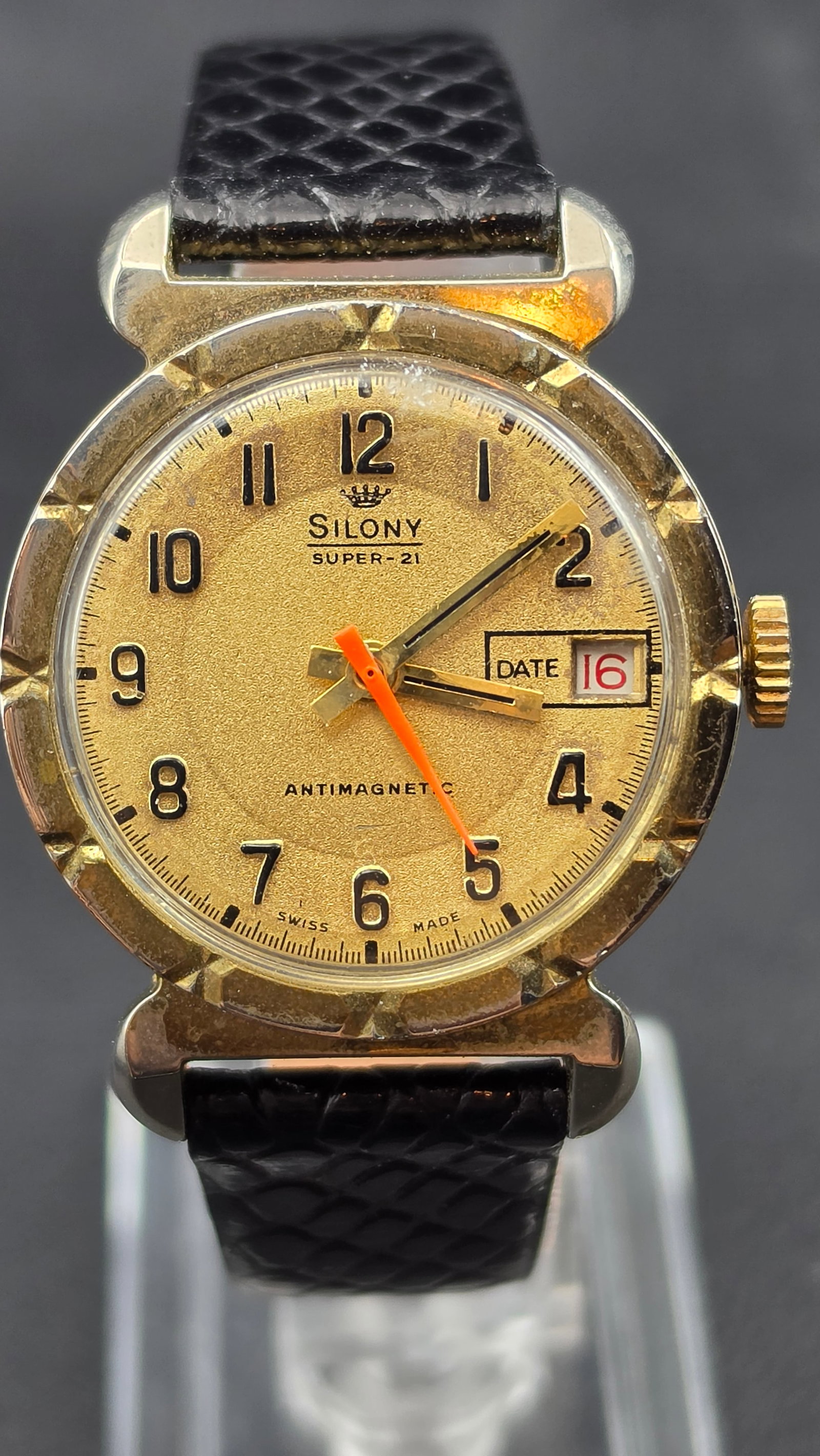 Vintage 1960s Silony Super-21 Swiss Made Antimagnetic Date Wristwatch 33mm Gold-Tone Running (1 of 9)