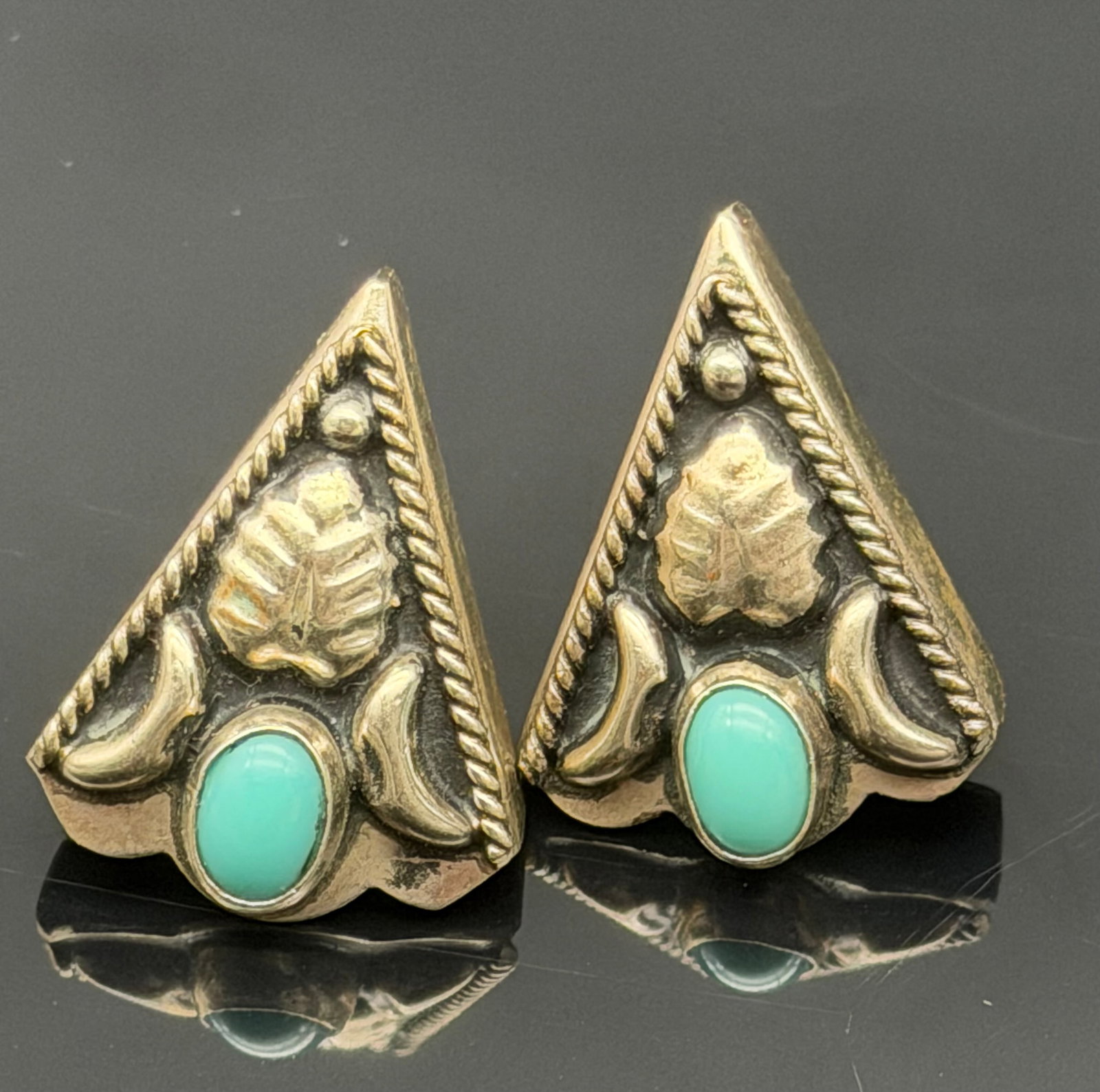 12g-Native American Collar Tabs, Sterling Silver Collar Tips, Bronze and Turquoise Accents: These vintage Native American sterling silver western collar tabs or tips are the real thing coming from an estate here in Montana. They are in excellent condition and measure 1 3/8ths inches high and