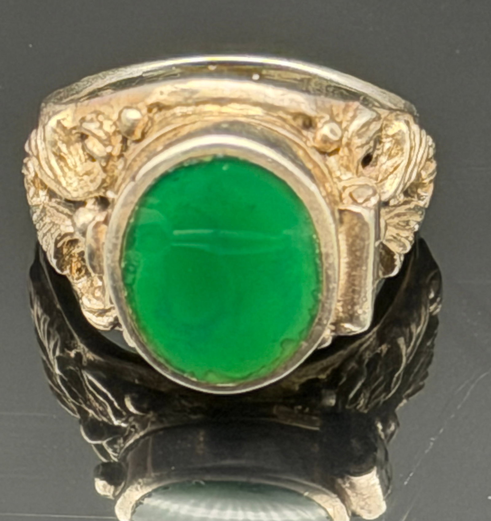 7g-Vintage Sterling Silver 925 Green Cabochon Statement Ring (1 of 7)