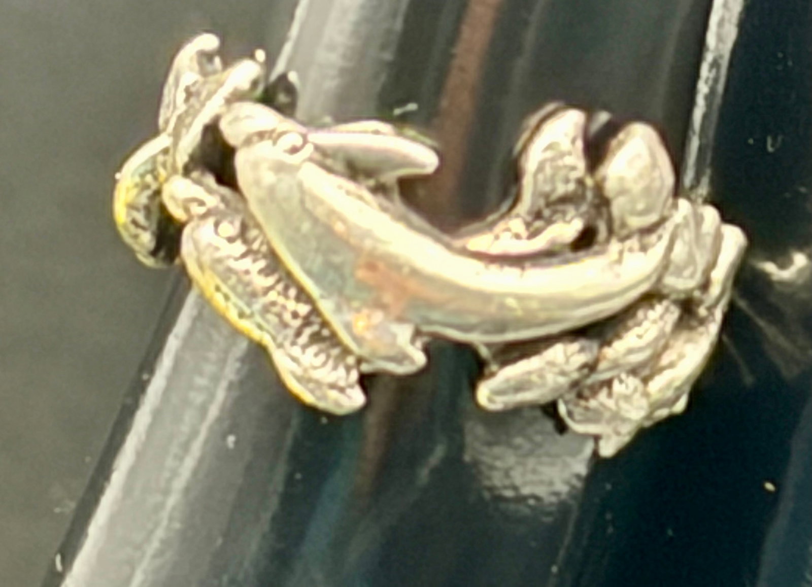 4.0g 925 Sterling Silver Dolphin Wrap Ring (1 of 7)