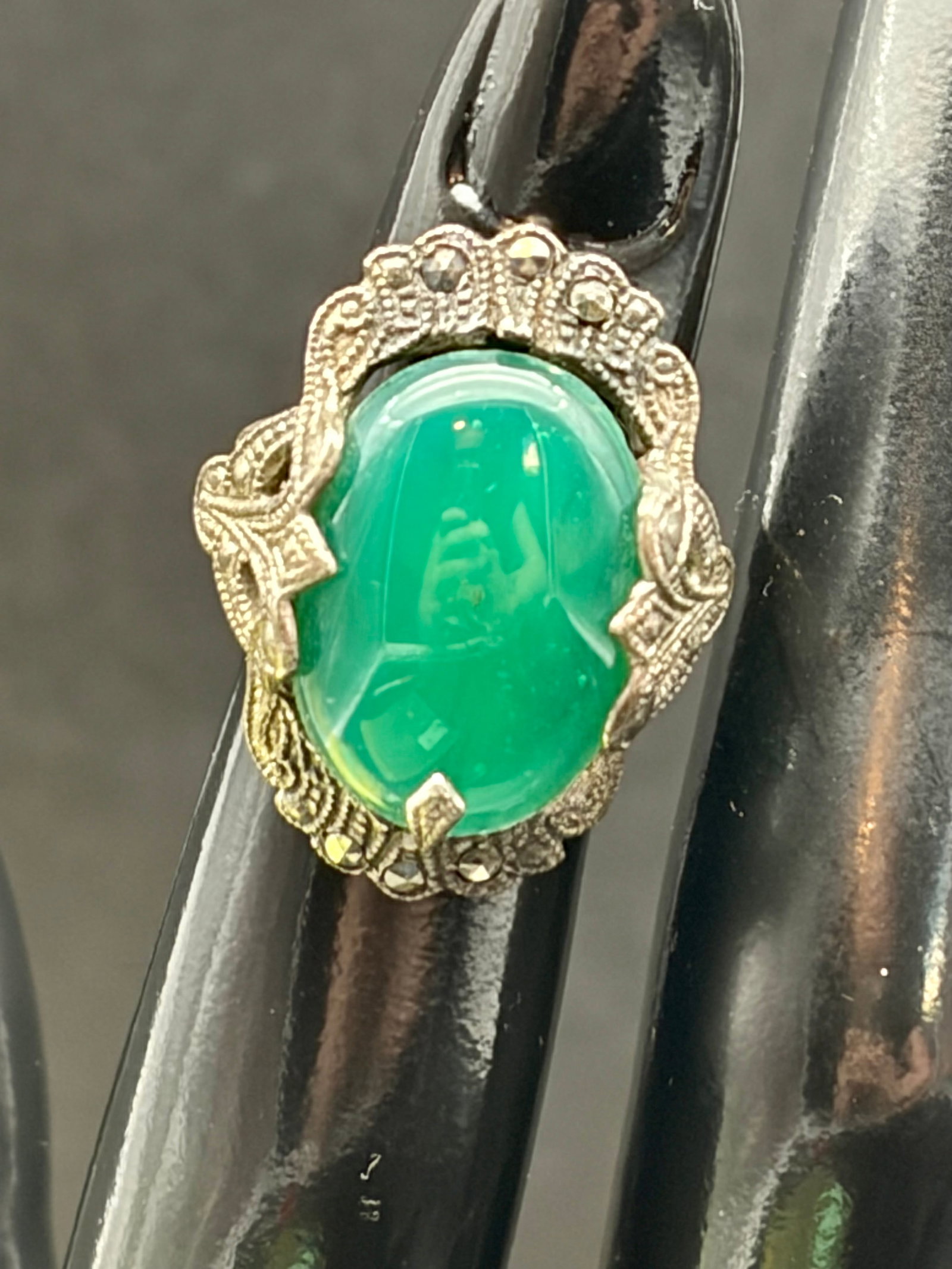 4.7g Vintage Green Chalcedony Marcasite Ring 925 (1 of 6)