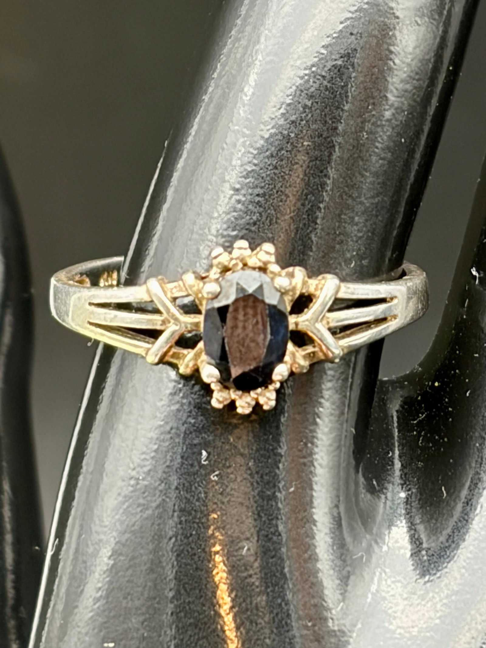 2.8g 925 Silver Black Sapphire Solitaire Ring (1 of 8)