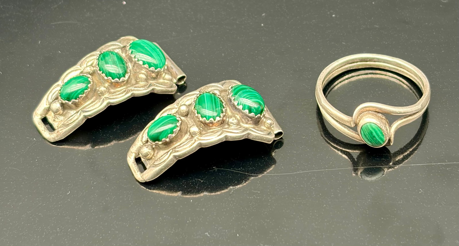 7.8g Sterling Silver Malachite Earring Findings: Vintage sterling silver malachite earring components featuring six bezel-set natural malachite cabochons with vibrant green banding. Matching left and right pieces, likely from a Southwestern or artis