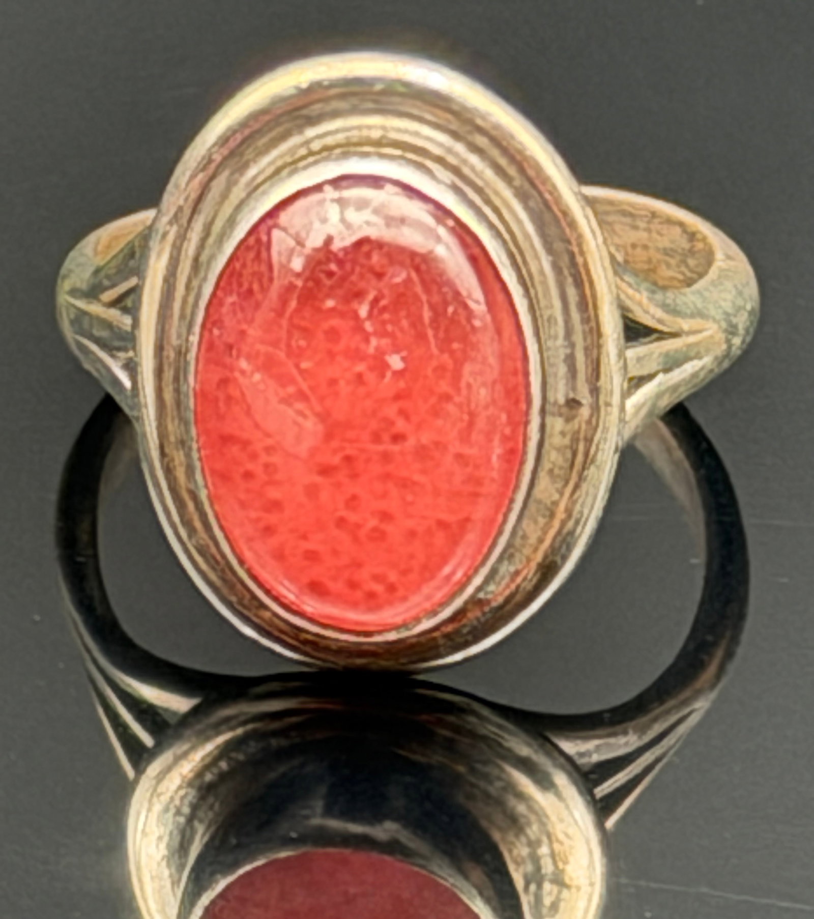 5g-Vintage Sterling Silver Red Coral Cabochon Ring Signed G (1 of 9)