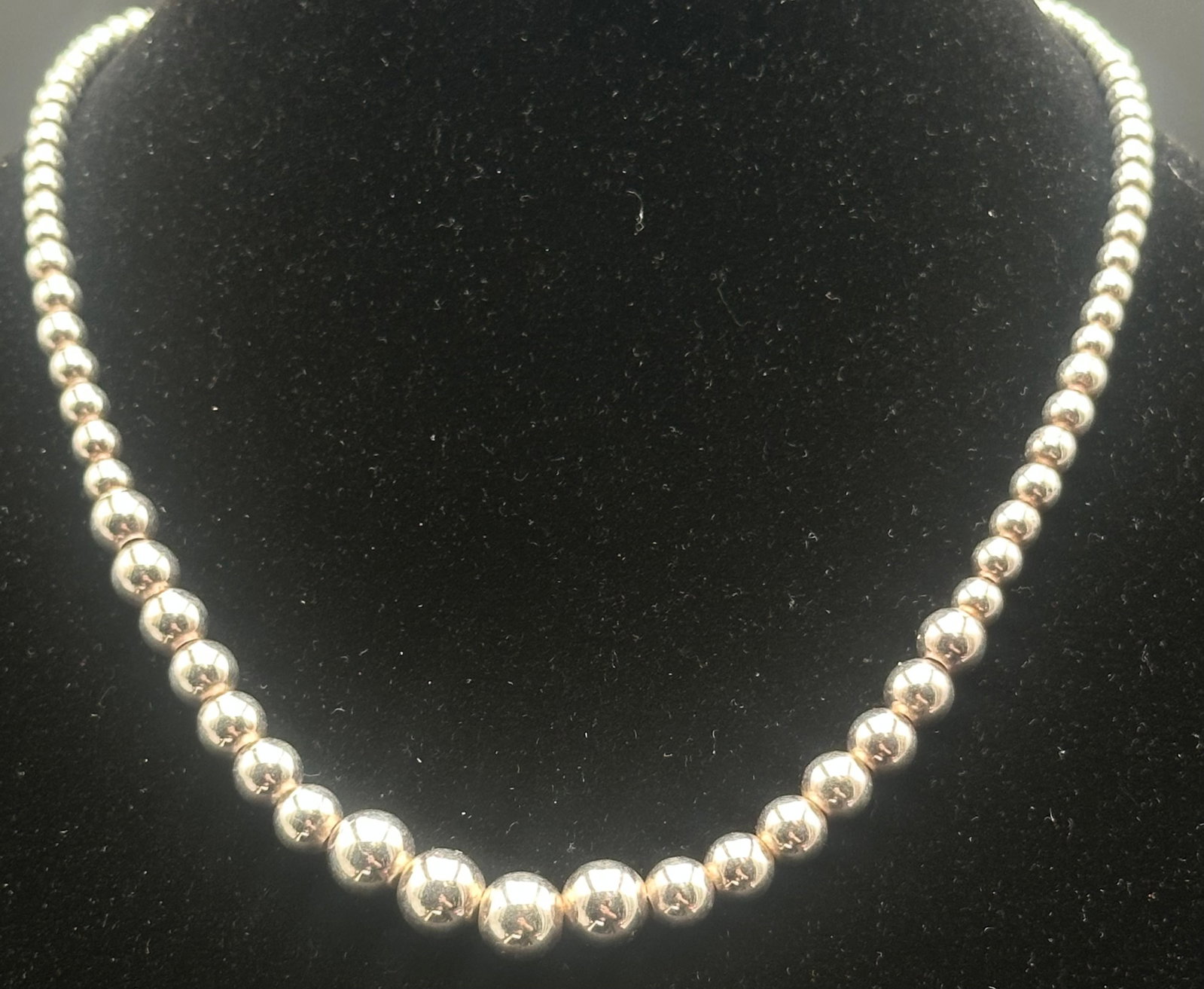 Sterling Silver Graduated Bead Necklace 17g (1 of 10)