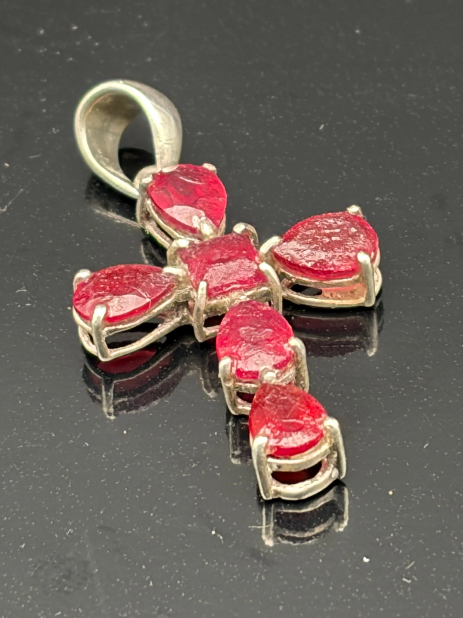 3.3g Sterling Silver Red Stone Cross Pendant Vintage (1 of 4)