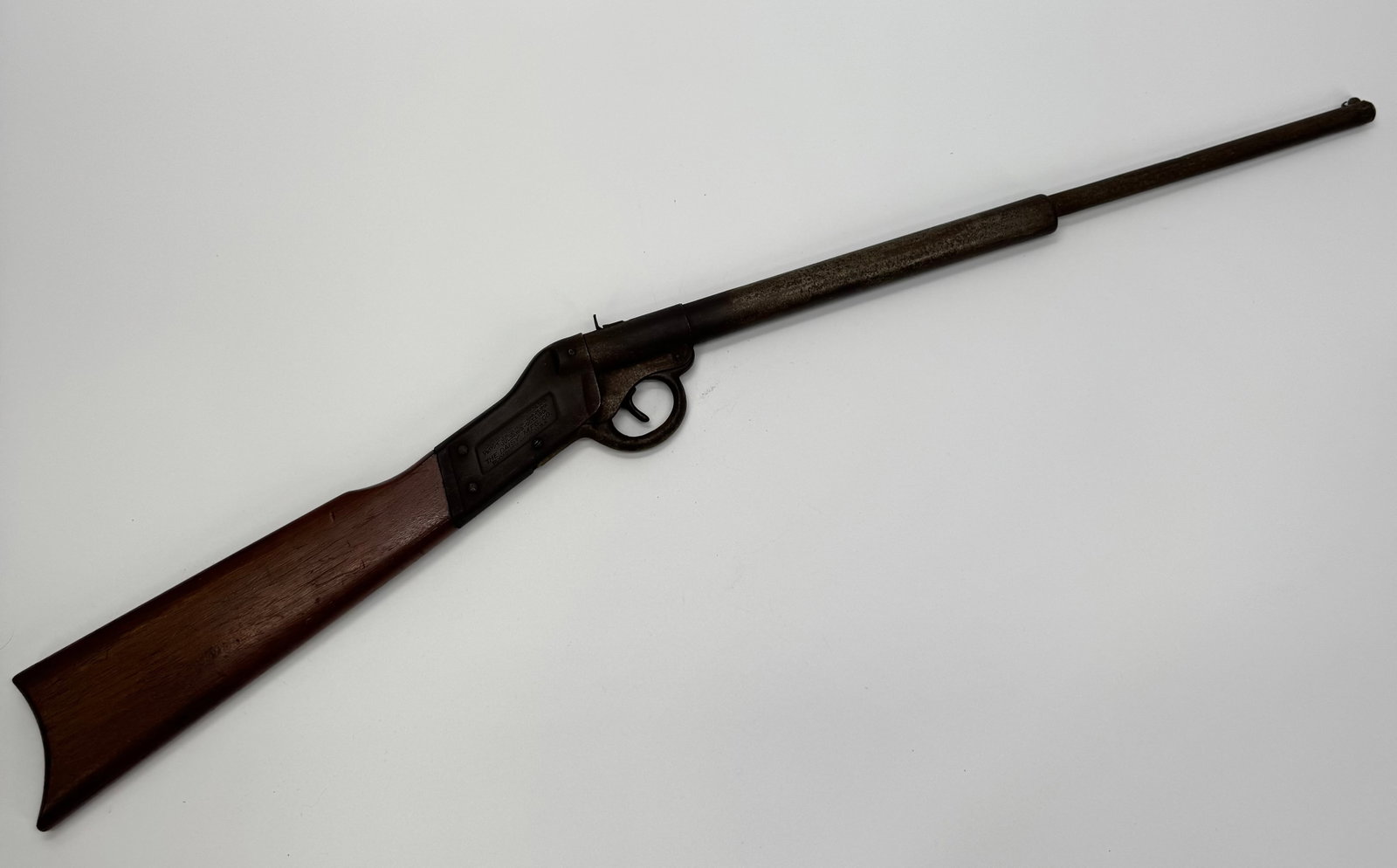 Antique Daisy Plymouth MI Cast Iron BB Gun c.1901: Antique Daisy Manufacturing Company BB gun marked Plymouth, Michigan, U.S.A. with multiple patent dates including 1892 and 1901. Features a cast-iron receiver, hardwood stock, and steel barrel. An ear