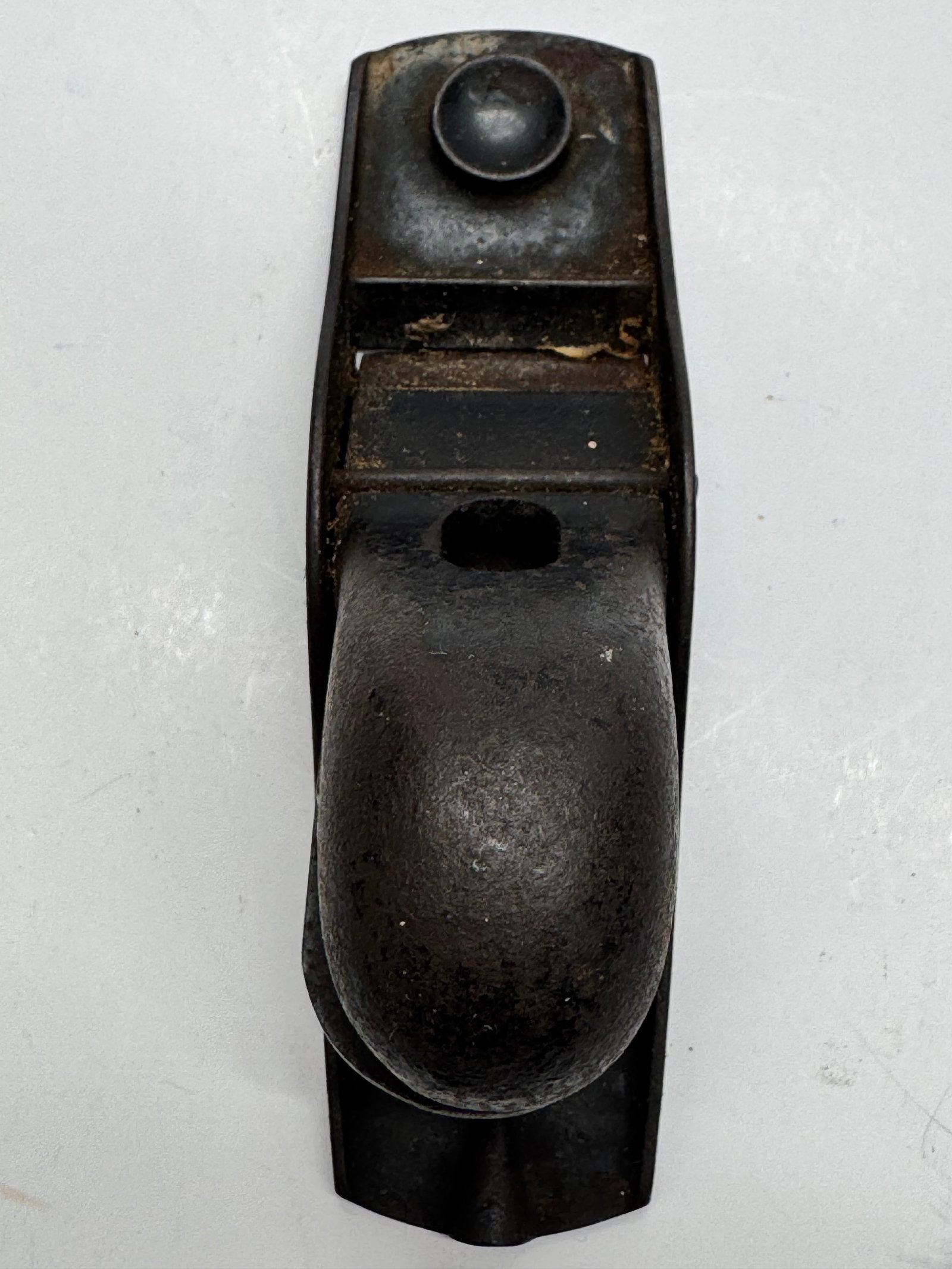 Vintage Stanley No. 220 Adjustable Block Plane Made in USA: Vintage Stanley No. 220 adjustable block plane with cast iron body and original hardwood front knob. Marked “Made in U.S.A.” and showing honest age-related wear and patina. A desirable America