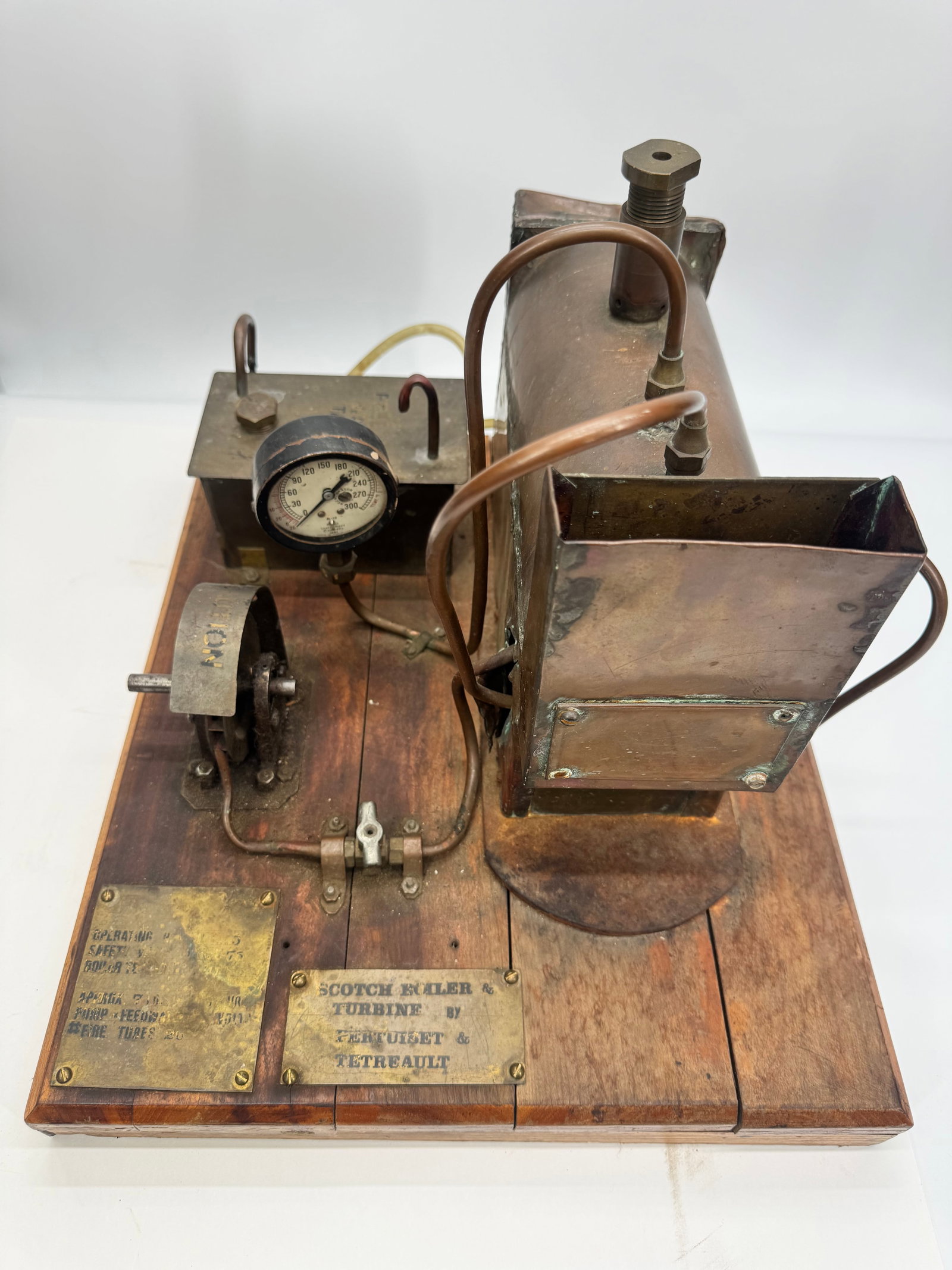 Vintage Tetreault & Tetreault Live Steam Engine Model with Scotch Boiler (1 of 15)