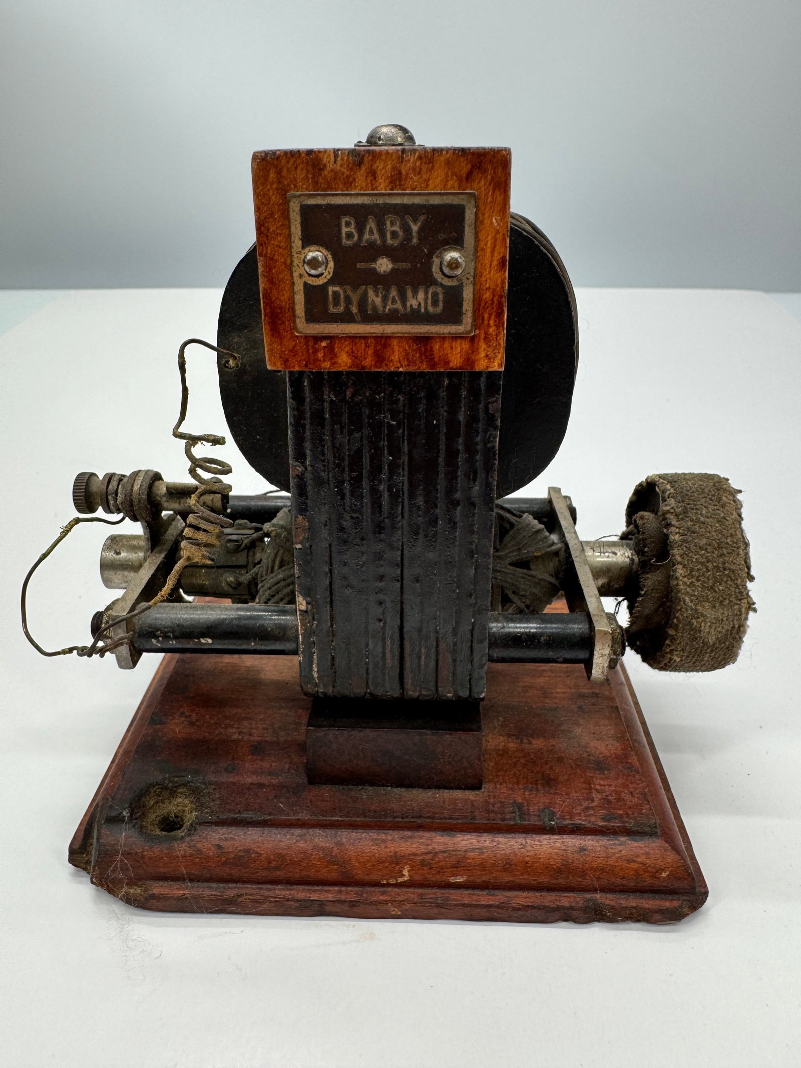 Vintage Baby Dynamo Scientific Demonstration Generator Wood Base (1 of 9)