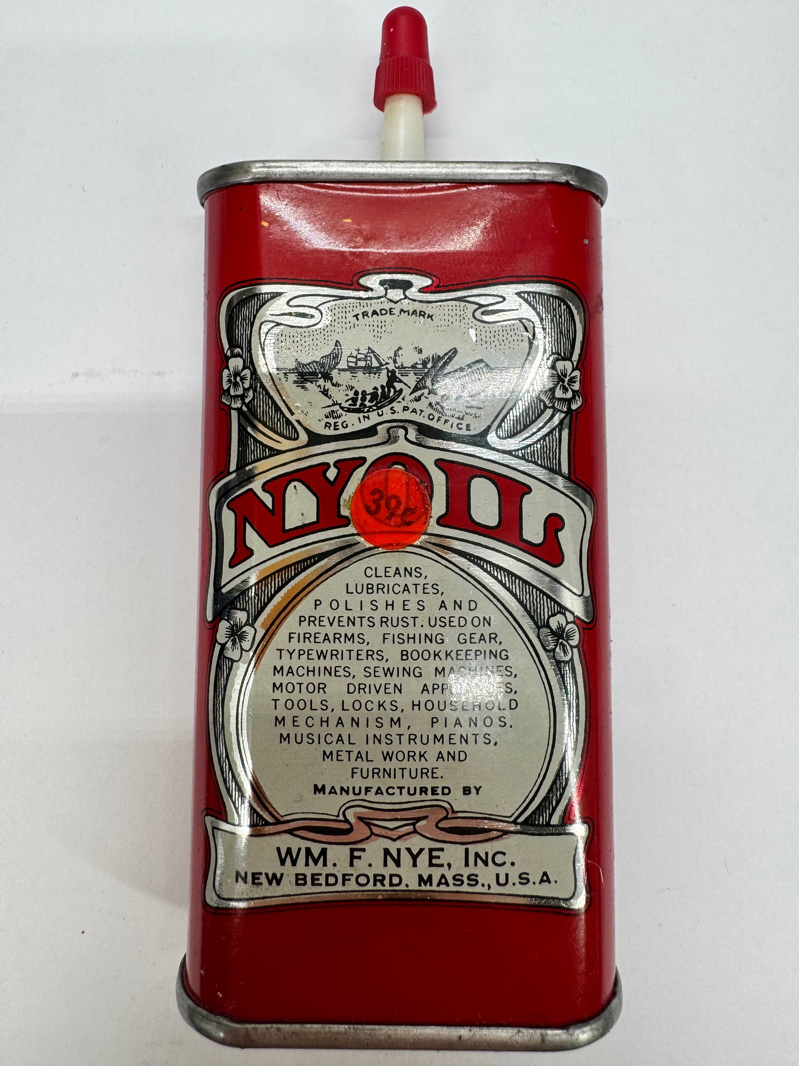 Vintage NYOIL Handy Oiler Tin Wm. F. Nye New Bedford MA: Vintage NYOIL Handy Oiler tin manufactured by Wm. F. Nye, Inc. of New Bedford, Massachusetts. Original metal oil can designed for lubricating firearms, tools, sewing machines, and other precision equi