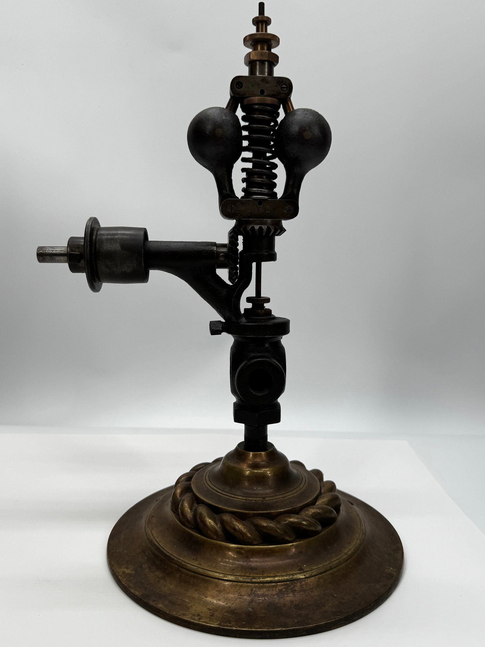 Antique Steam Engine Flyball Governor Cast Iron Brass (1 of 10)