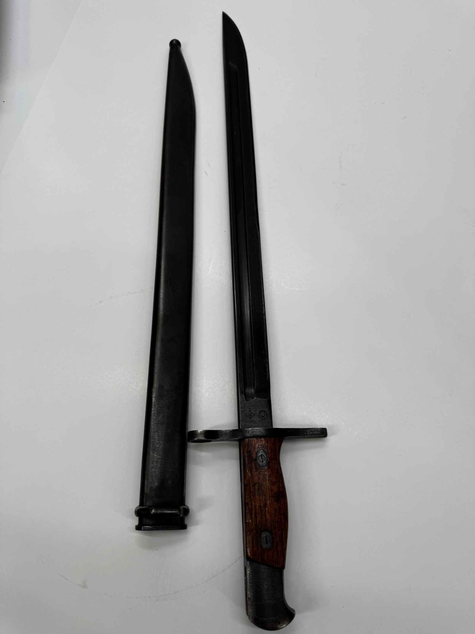 Japanese Type 30 Bayonet w/ Scabbard (1 of 12)