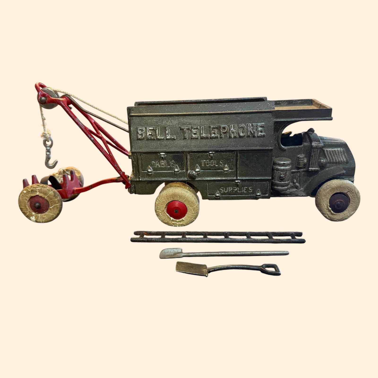 Antique Early 1900s Hubley Bell Telephone Cast Iron Toy Truck w/ Boom & Trailer Tools (1 of 14)
