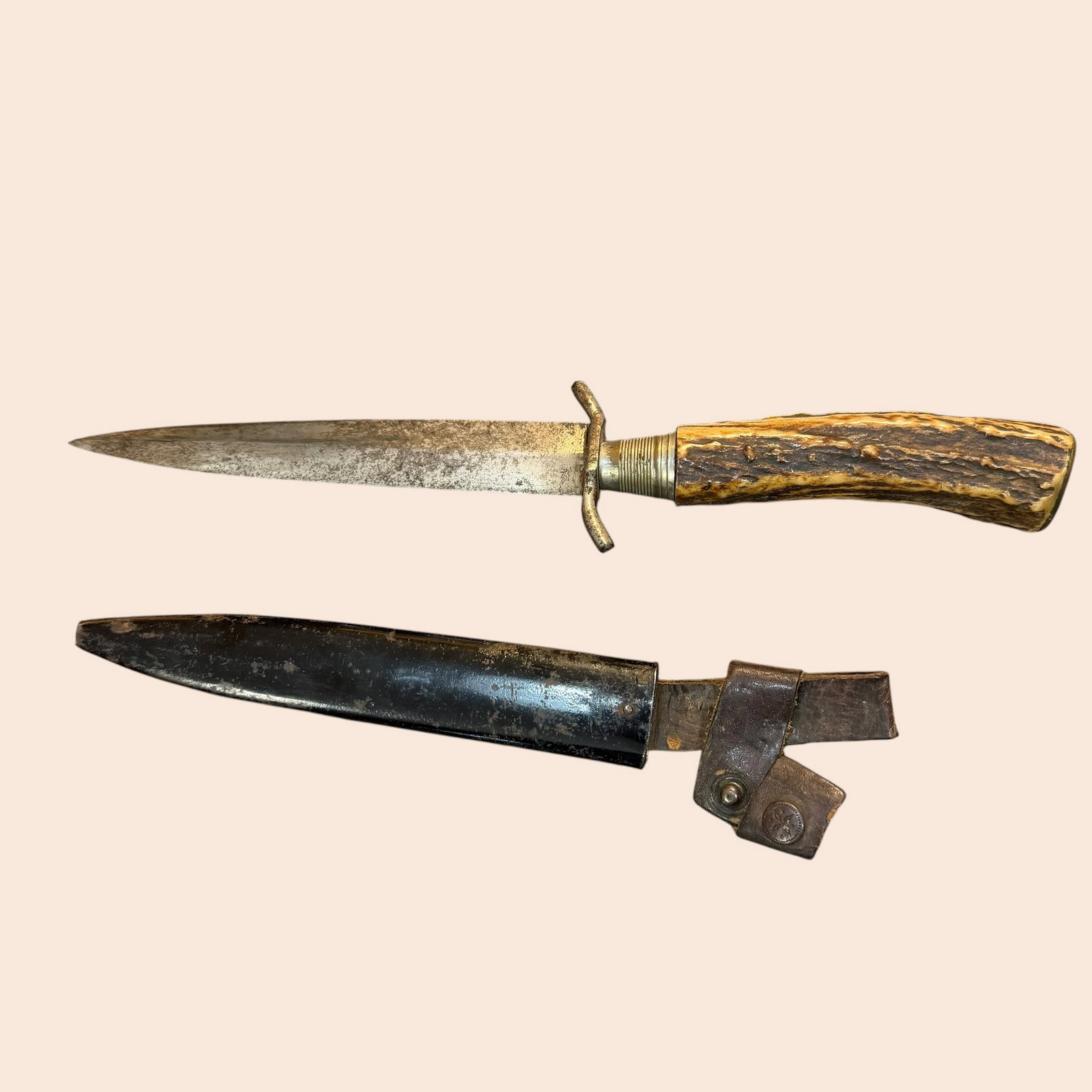WWI WWII German Stag Handled Trench Boot Fighting Knife w/ Scabbard (1 of 12)