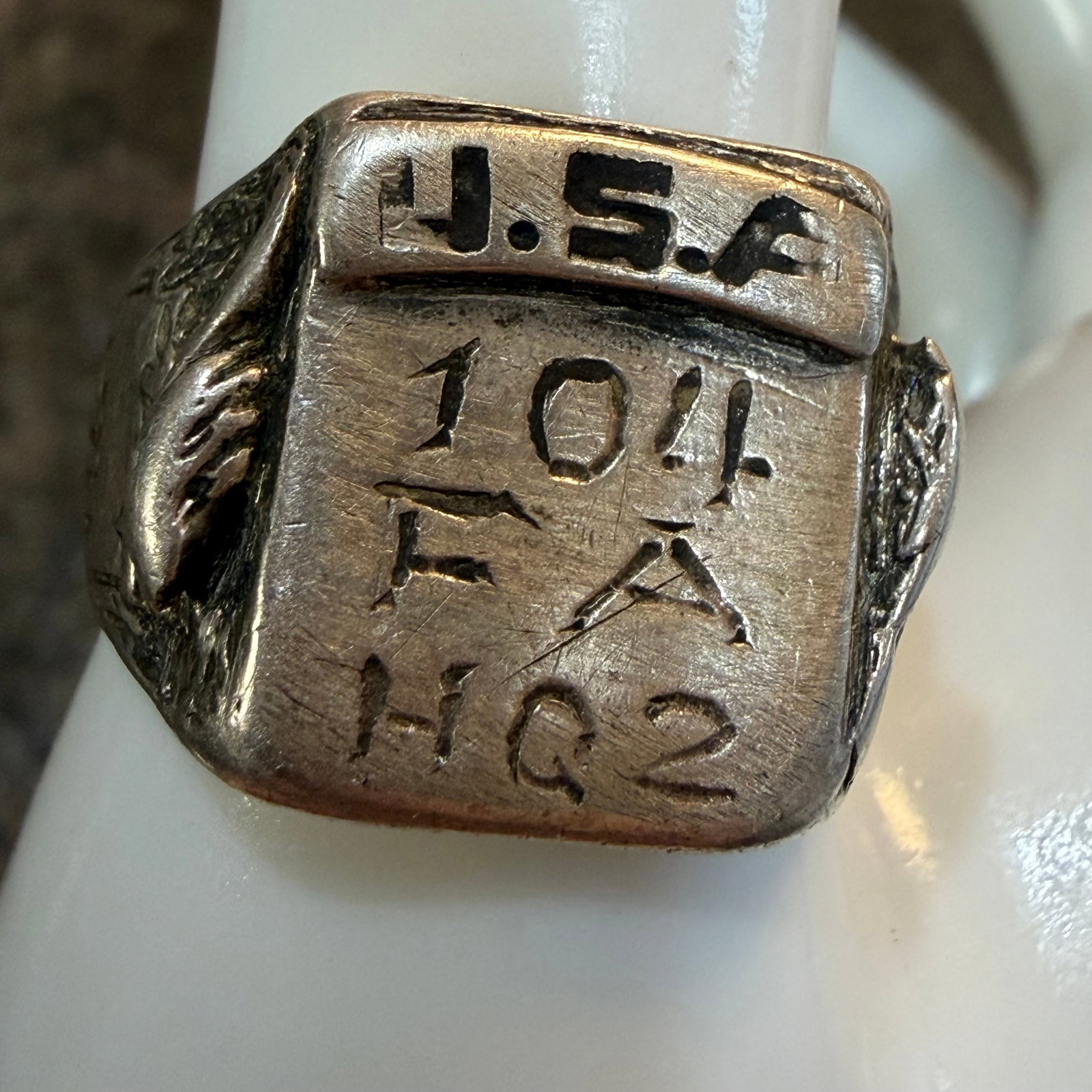 WWI WWII Sterling Silver Mens Ring US Army NY National Guard 104th Field Artillery Sz 10 9.91g (1 of 10)