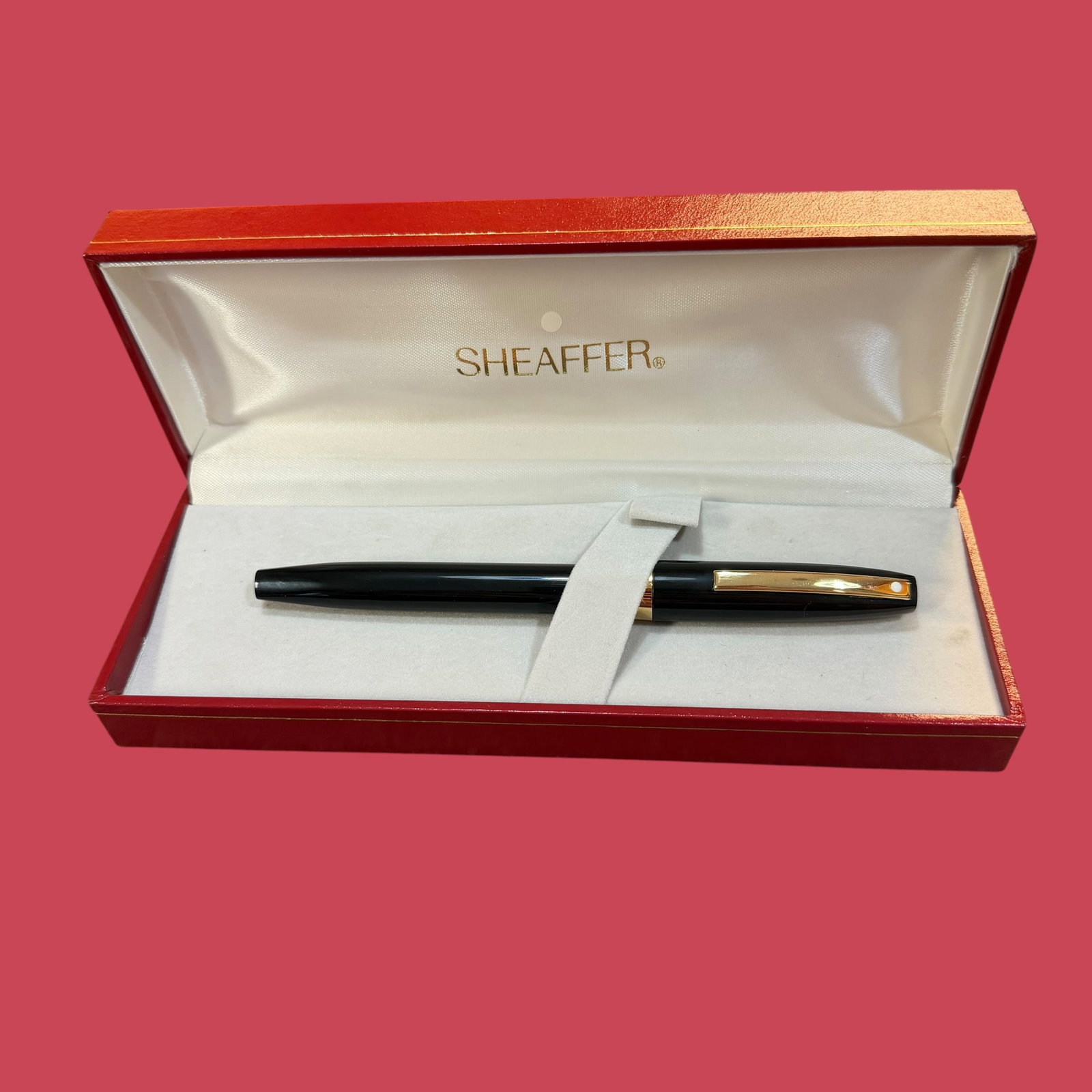 Unused Sheaffer Imperial IV Legacy White Dot Black Fountain Pen Gold Plated Nib in Original Box (1 of 14)