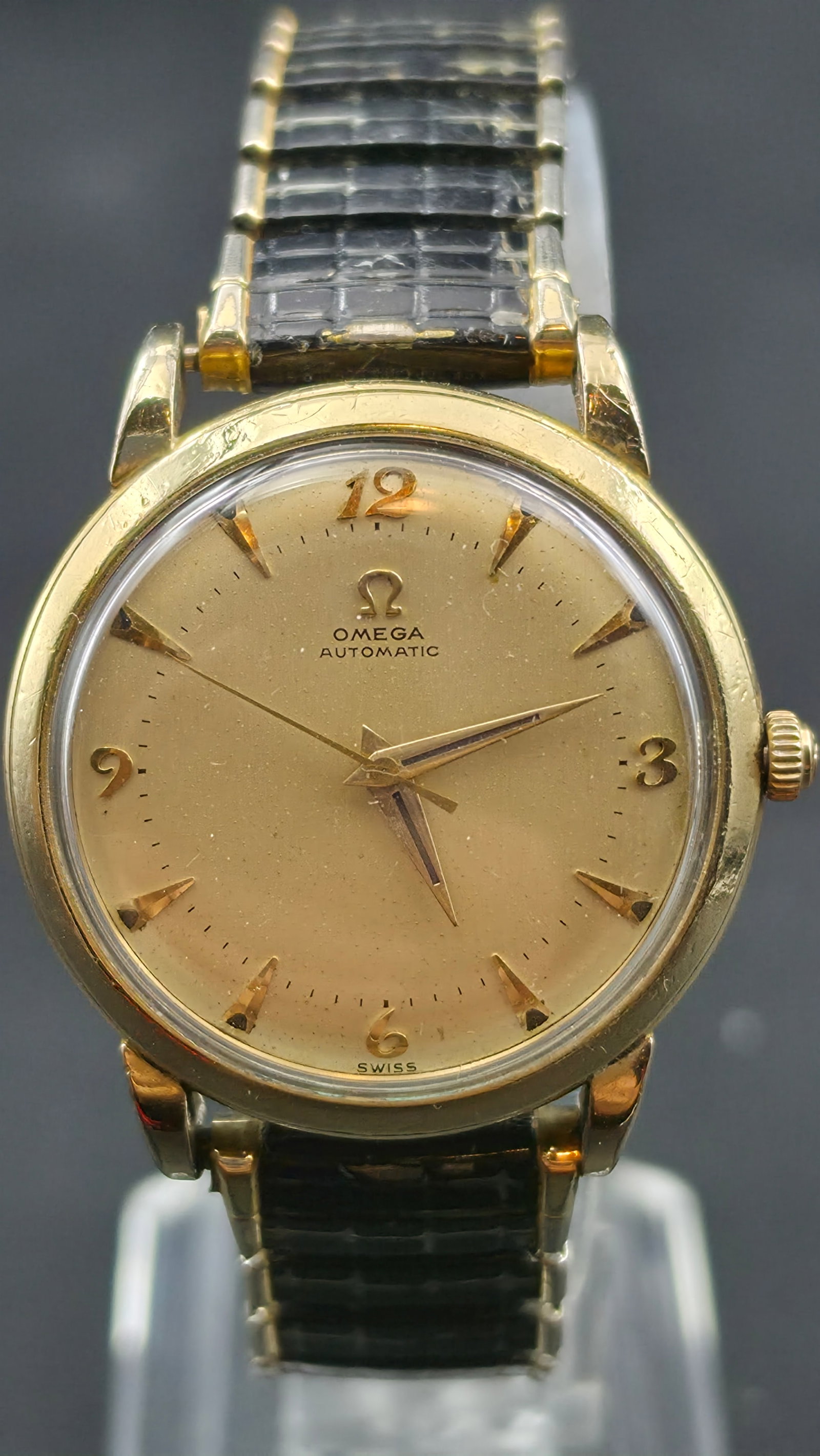 Omega Automatic Bumper Caliber 351 14K Gold Filled 17 Jewels 1950s: This is an Omega Automatic dress watch powered by the caliber 351, part of Omega's famous 340/350 series — the movement family that also powered the earliest Seamaster and Constellation lines. The c