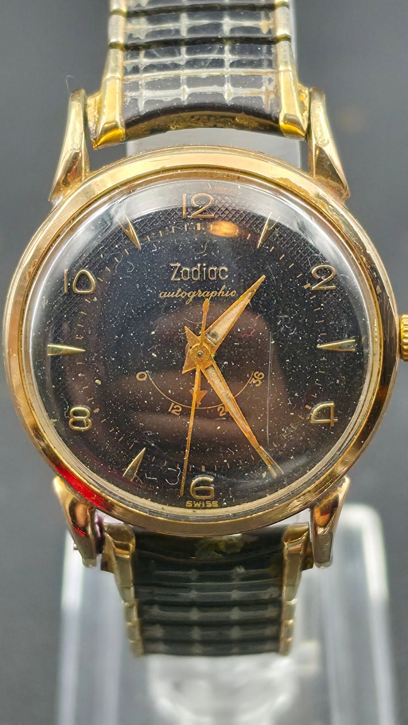 Zodiac Autographic Ref 685 Power Reserve Automatic Gold Filled Men's Watch 1950s: Zodiac Autographic, reference 685, one of the earliest automatic wristwatches fitted with a power reserve indicator — a feature Zodiac introduced at the 1949 Basel Fair and one that helped establish