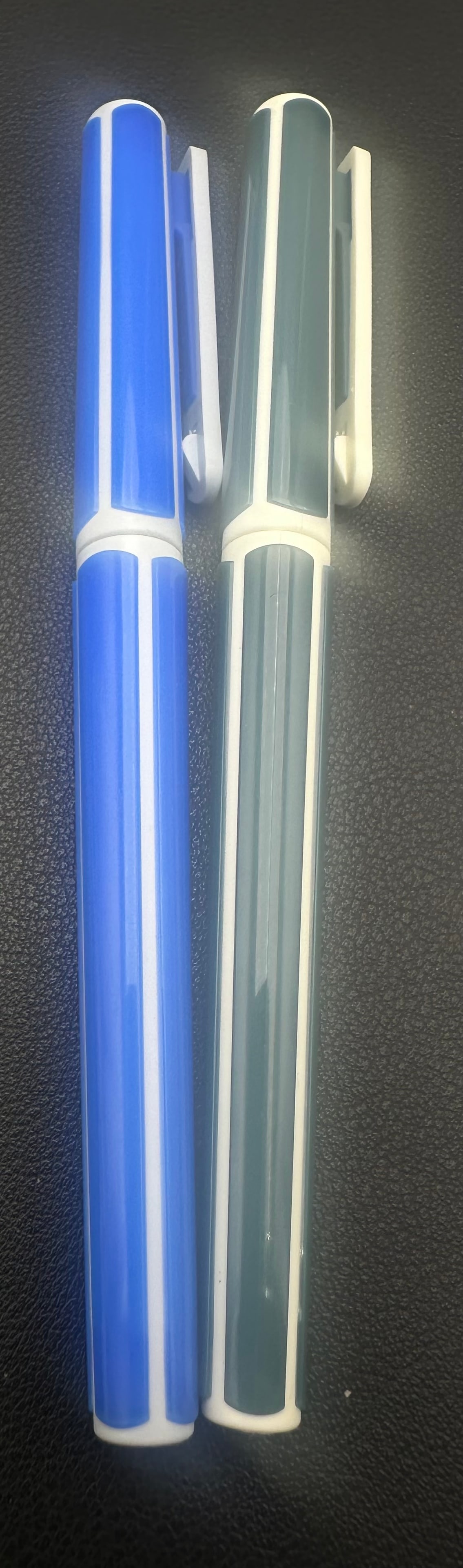 Lot of 2 Waterman France Fountain Pens Blue & Green Fine F Nibs (1 of 9)