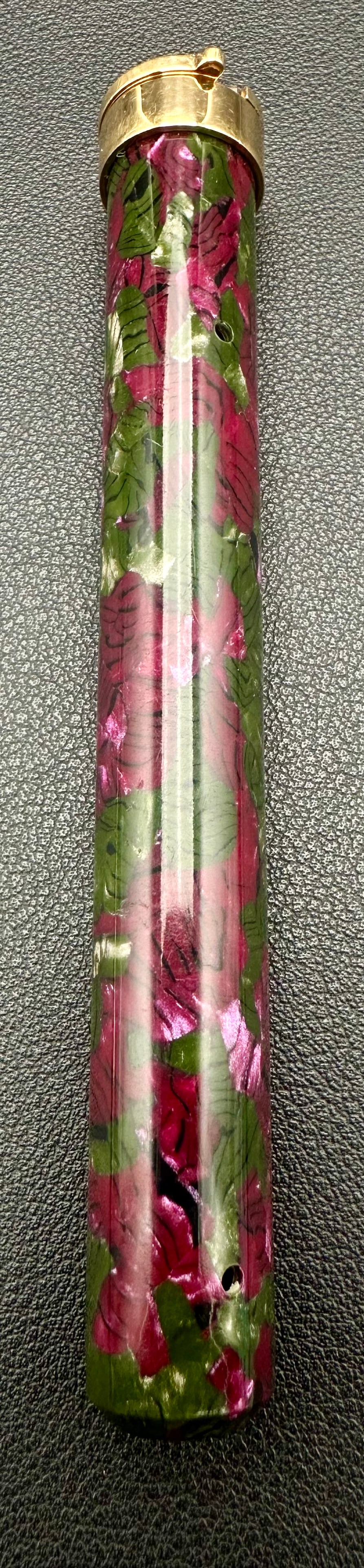 Waterman Ideal Paris 18K 750 Gold Nib Floral Overlay Fountain Pen: Vintage Waterman fountain pen featuring a colorful pink, green, and pearl floral-pattern barrel with gold-tone trim. Fitted with an original Waterman Ideal Paris 18K 750 solid gold nib. The pen shows 